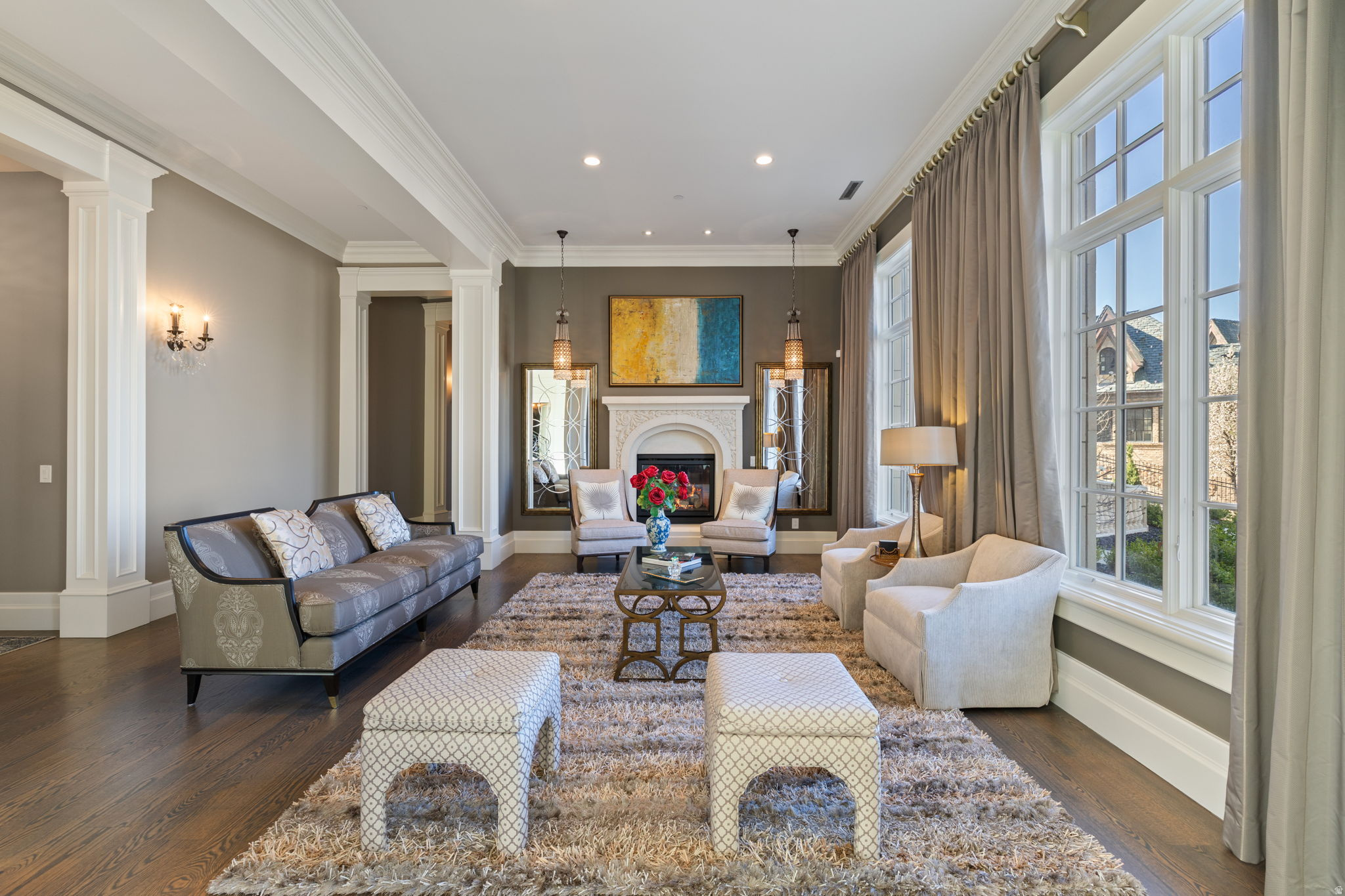 COVE IN CORNERCANYON - Residential