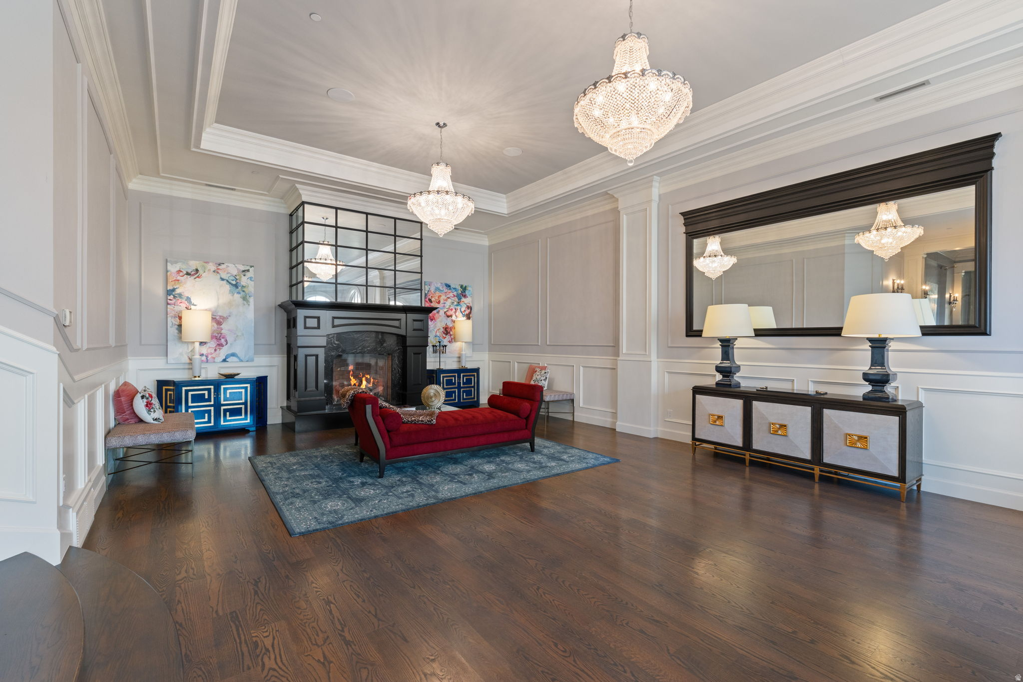 COVE IN CORNERCANYON - Residential