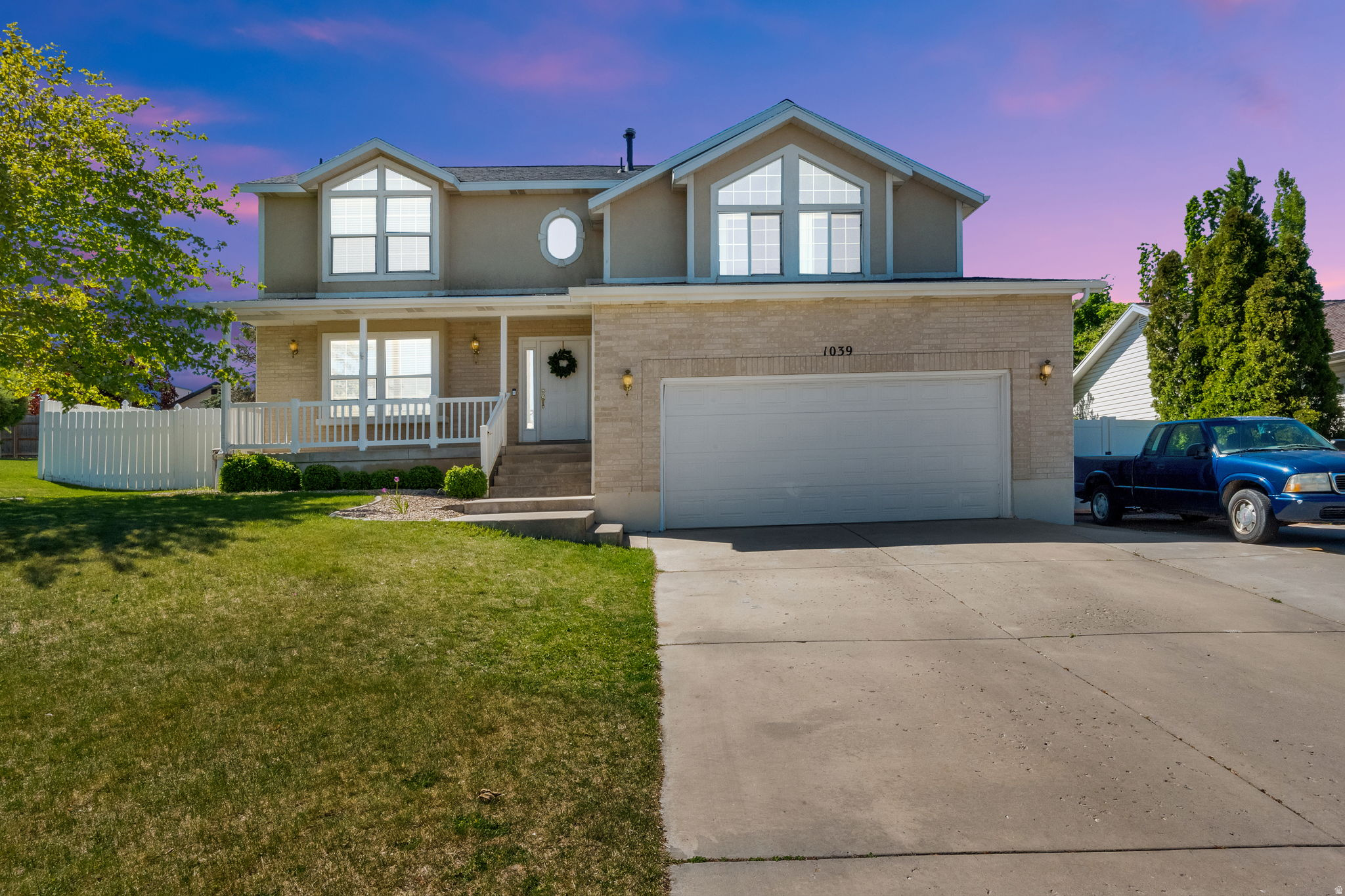 Nestled in the coveted Rolling Oaks neighborhood, this well-maintained 6 bedroom home offers space, comfort, and timeless appeal in one of Ogden's most sought-after locations. Featuring 6 bedrooms, 3 bathrooms, and multiple living spaces, the home includes a spacious primary suite with ensuite bath.  Mature trees, and mountain views create a peaceful setting, with the attached 2-car garage. New Furnace and new dishwasher.  Enjoy the charm of an established neighborhood with convenient access to schools, parks, trails, shopping, and more.