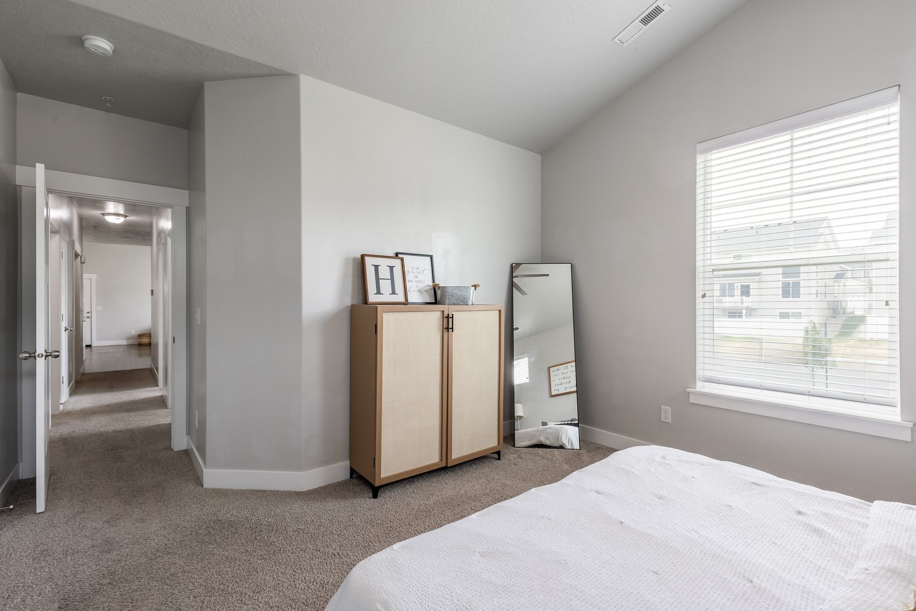 EAGLE VIEW - Residential
