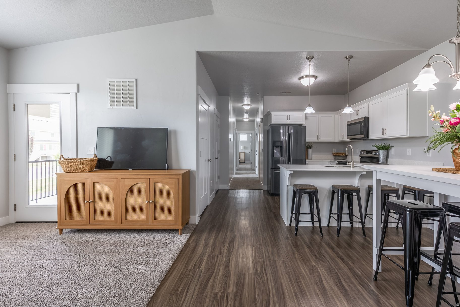EAGLE VIEW - Residential
