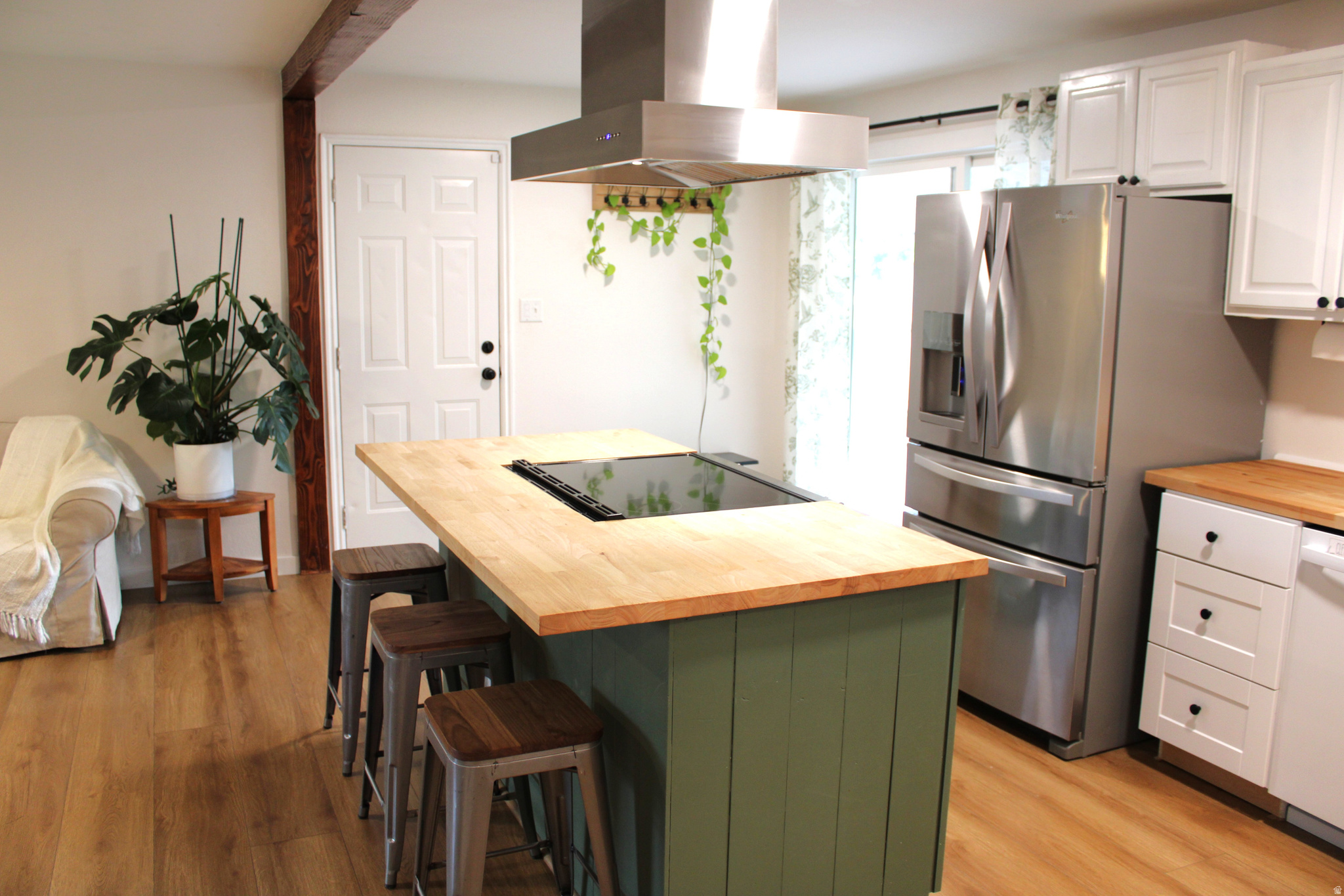 LAKEWAY - Residential