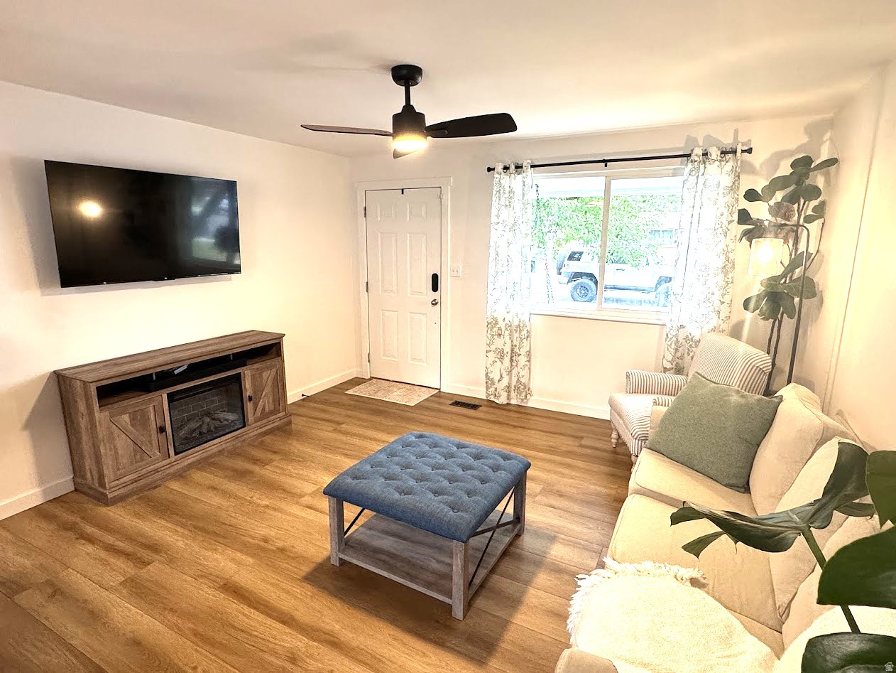 LAKEWAY - Residential