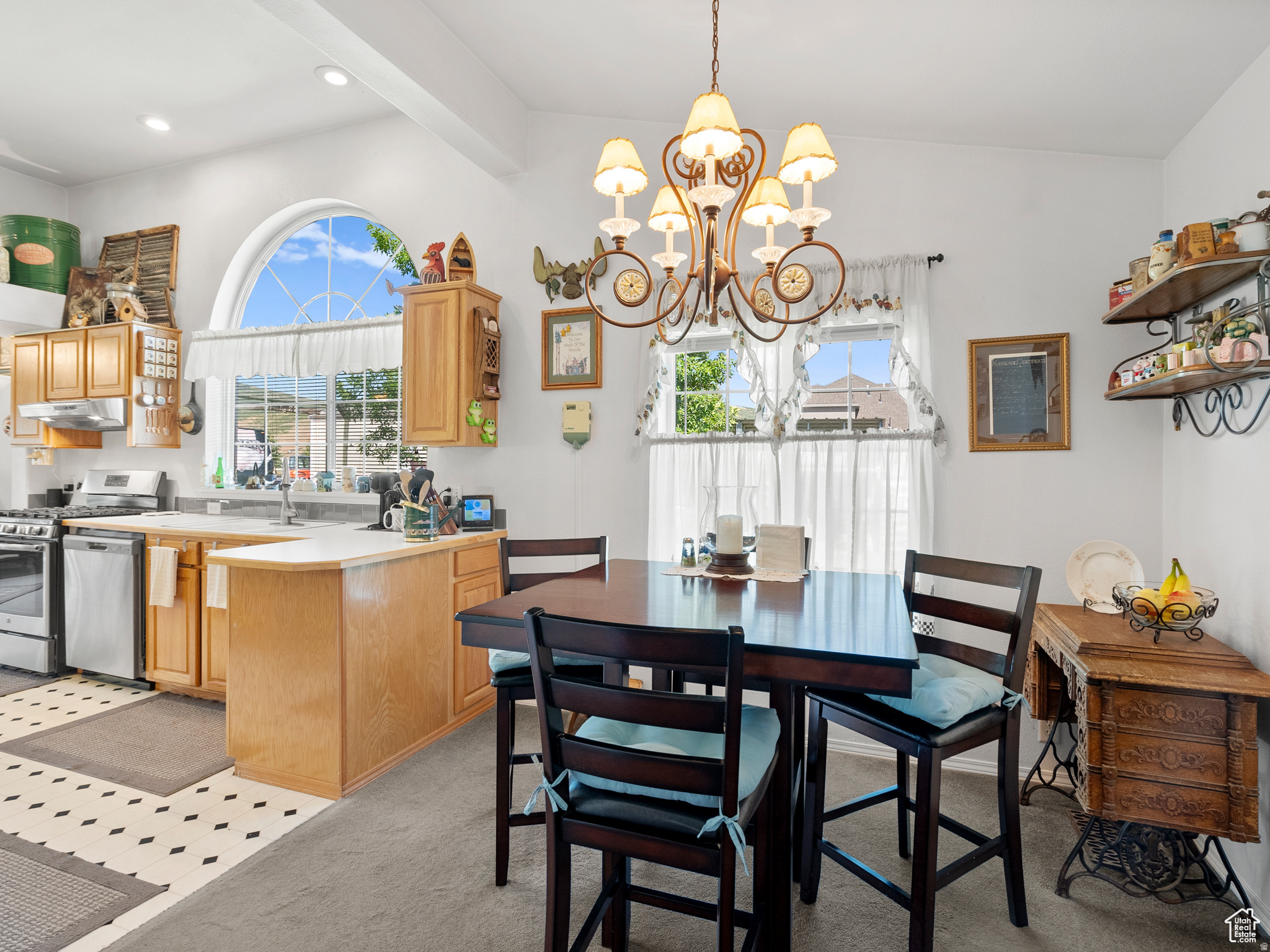 FRANCIS TOWN - Residential