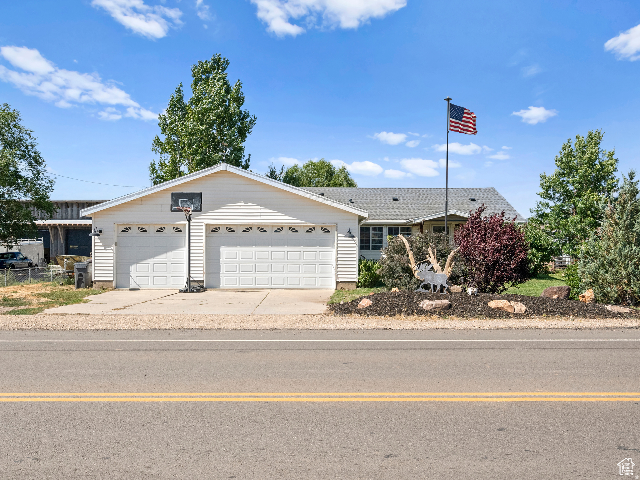 FRANCIS TOWN - Residential