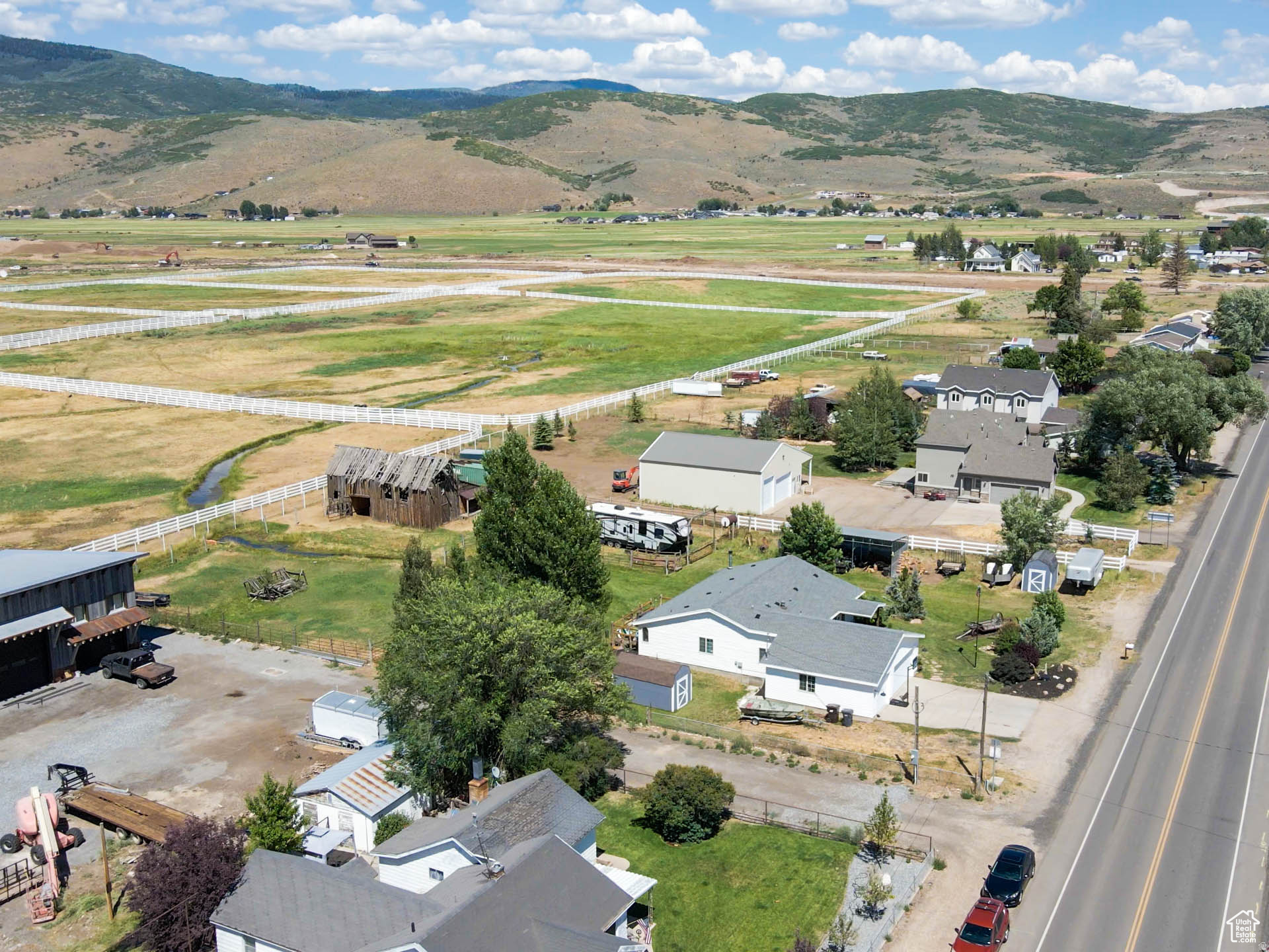 FRANCIS TOWN - Residential