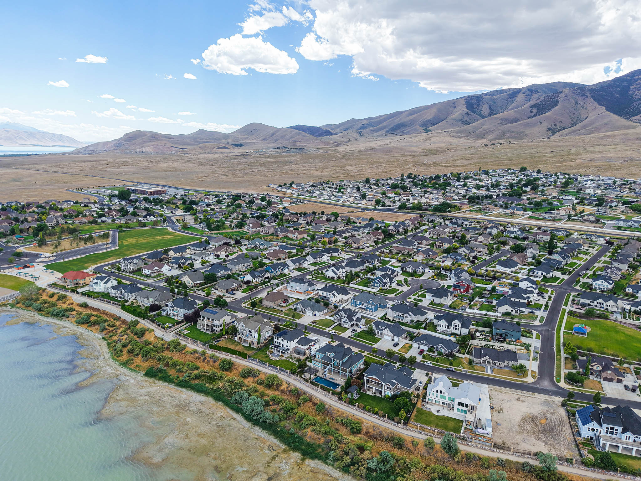 HARBOR BAY - Residential