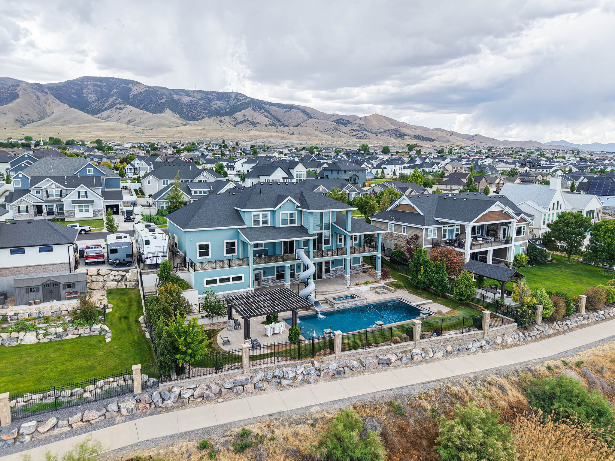 HARBOR BAY - Residential