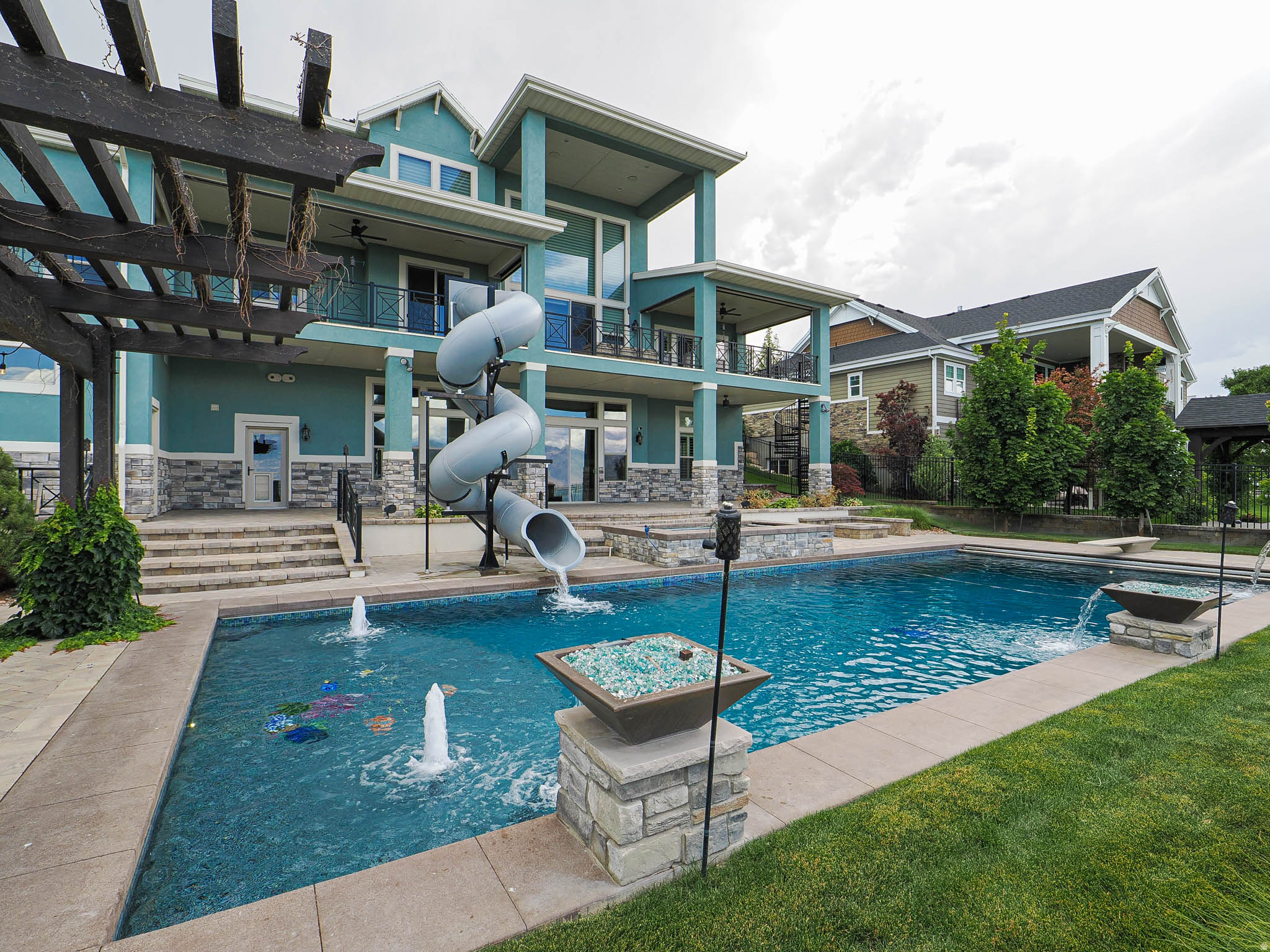 HARBOR BAY - Residential