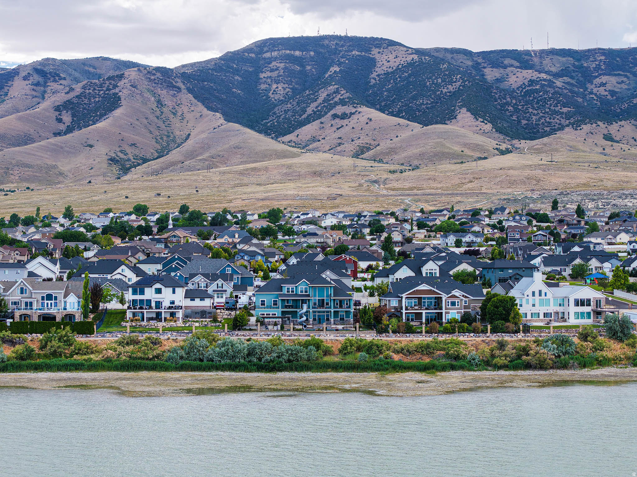 HARBOR BAY - Residential