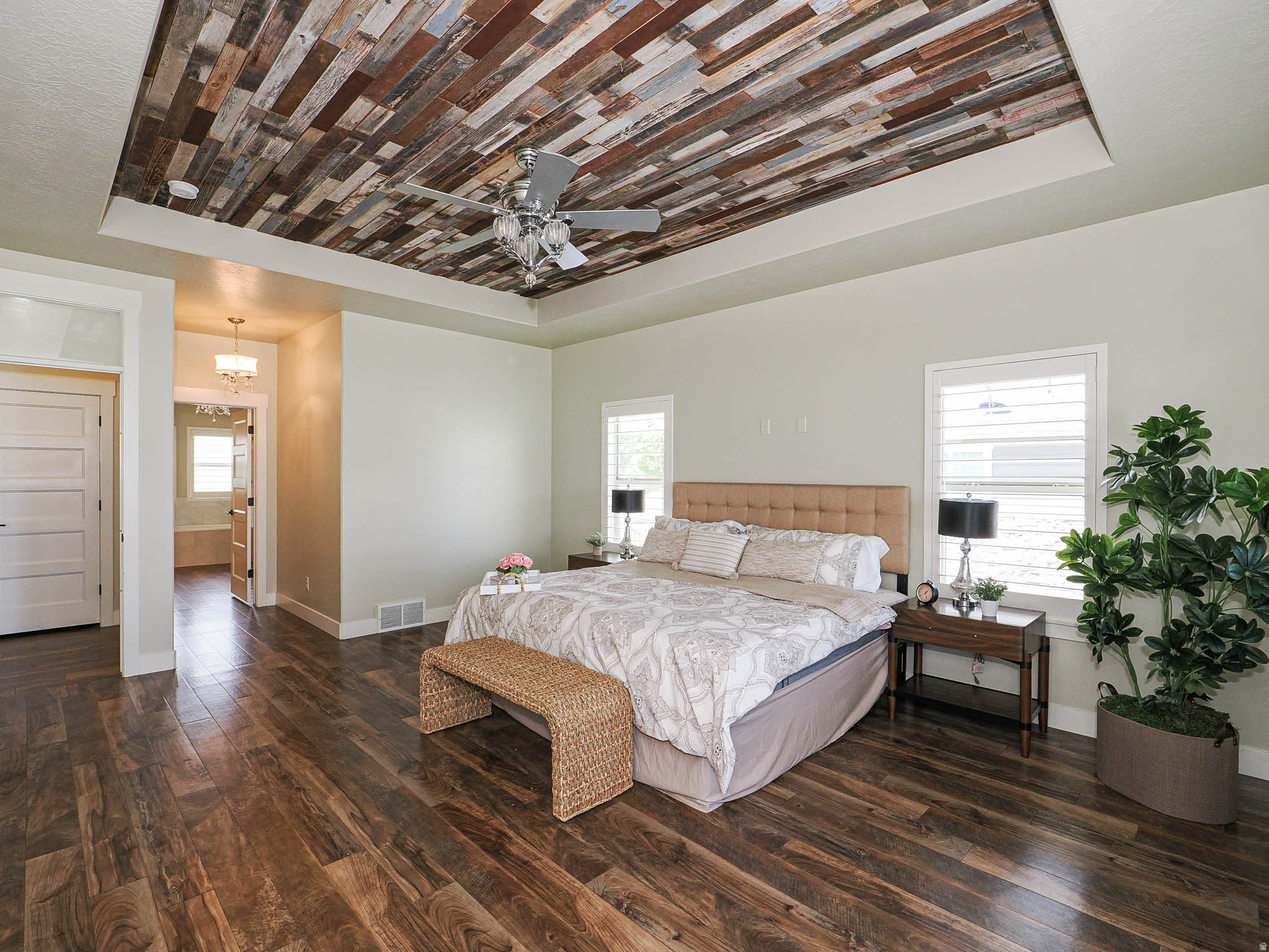 HARBOR BAY - Residential
