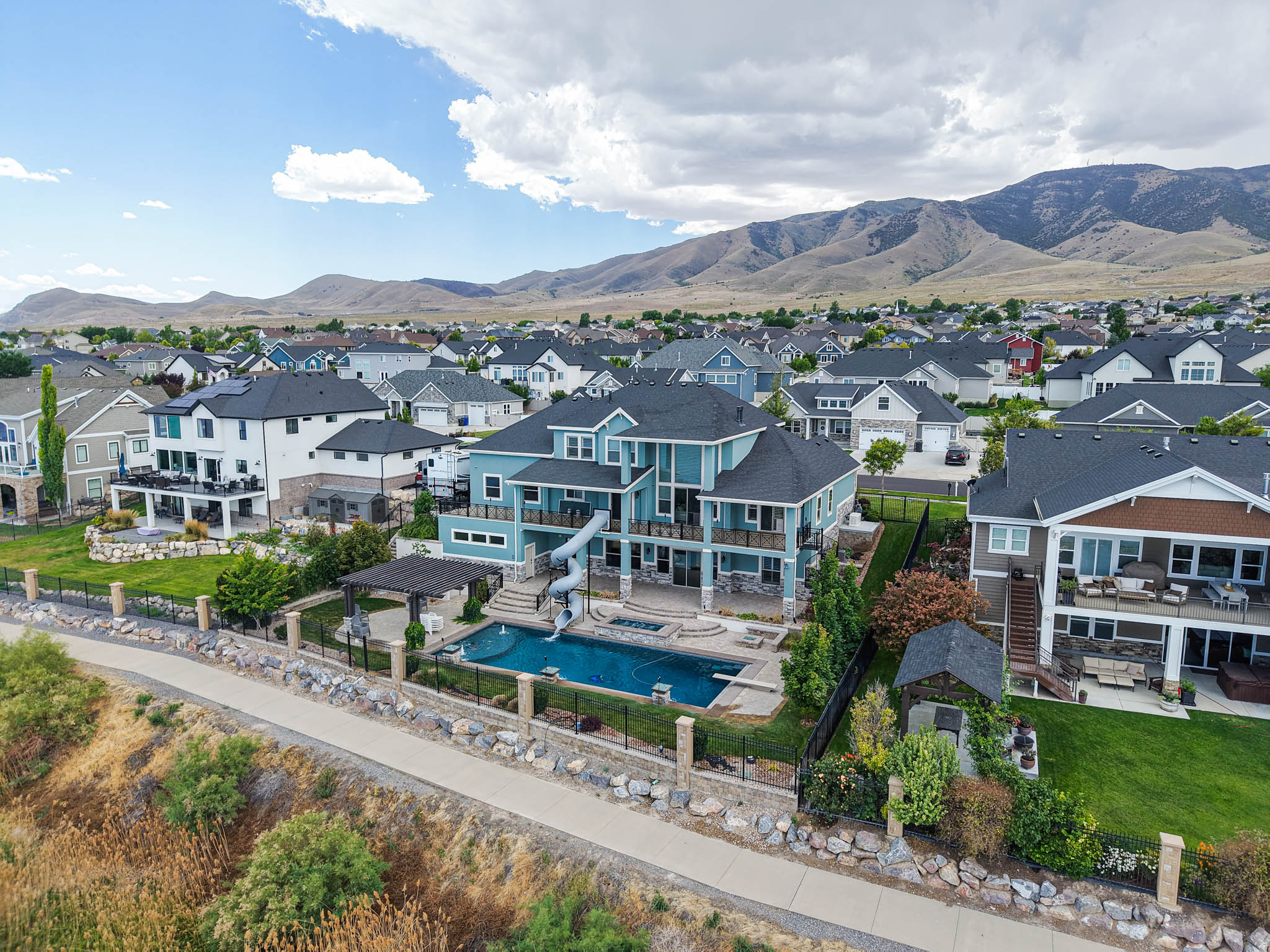 HARBOR BAY - Residential