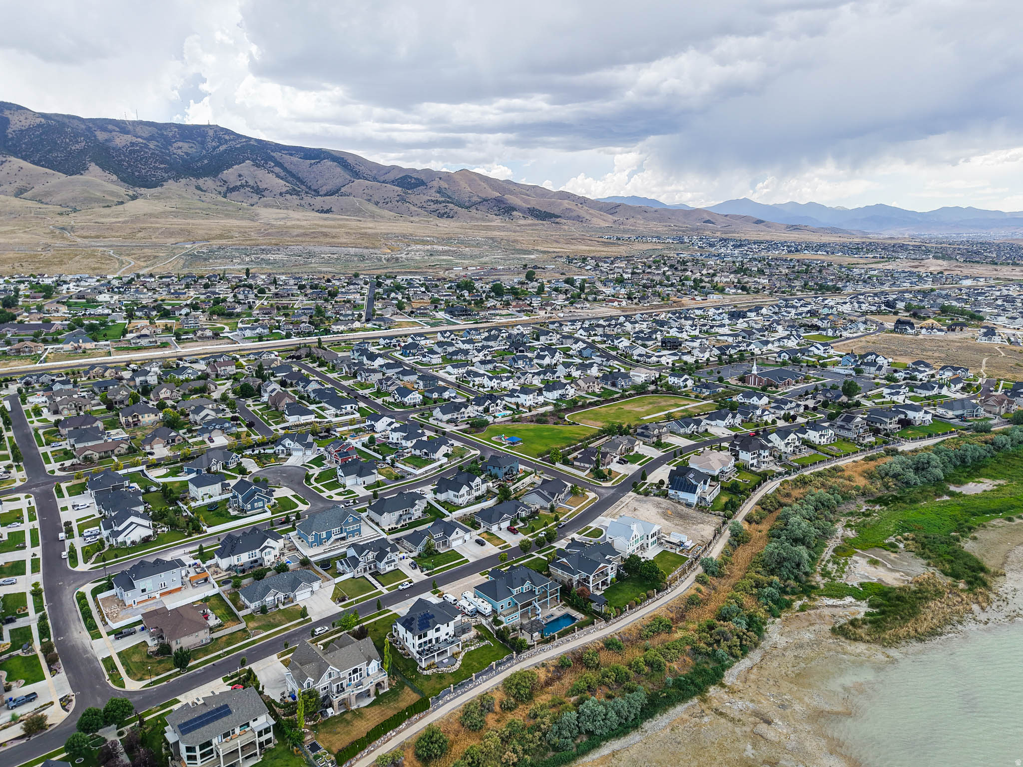 HARBOR BAY - Residential