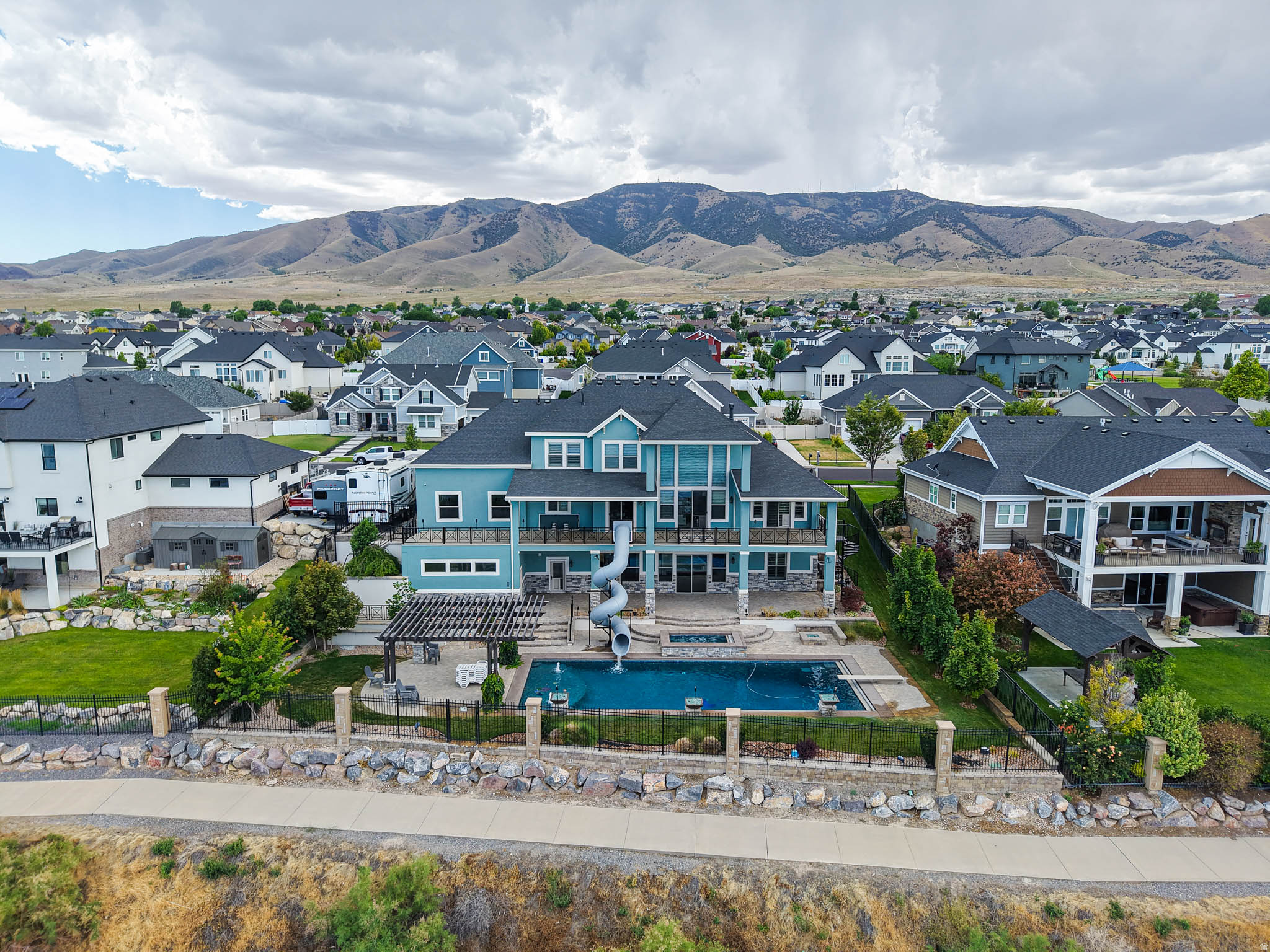 HARBOR BAY - Residential