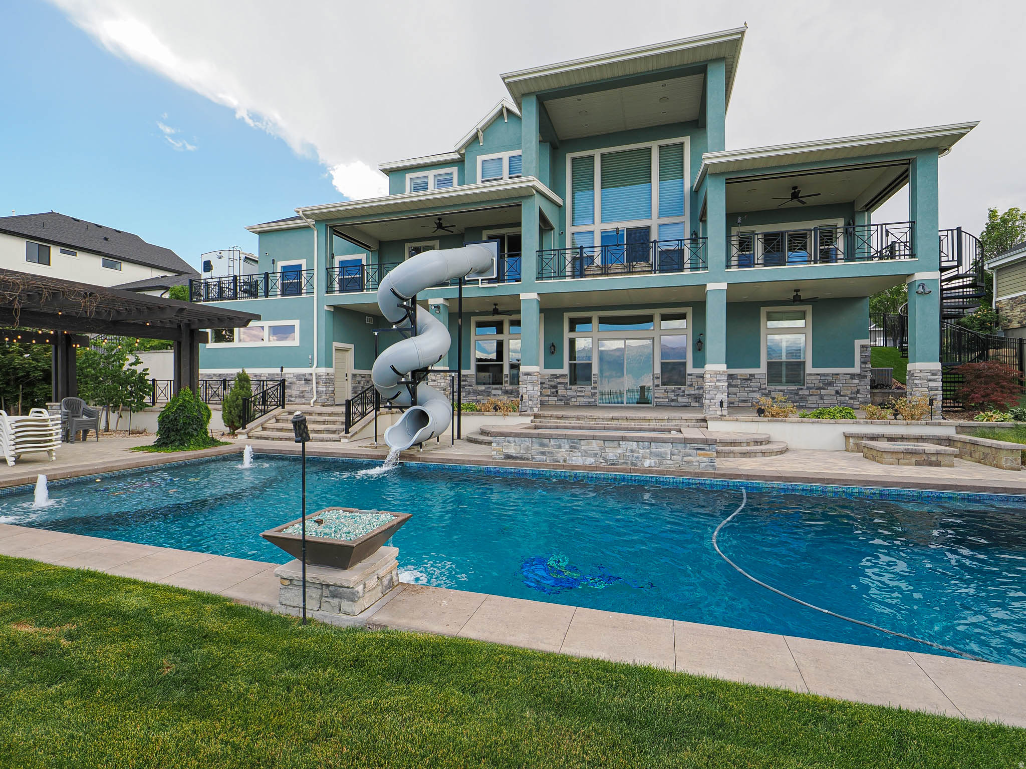 HARBOR BAY - Residential