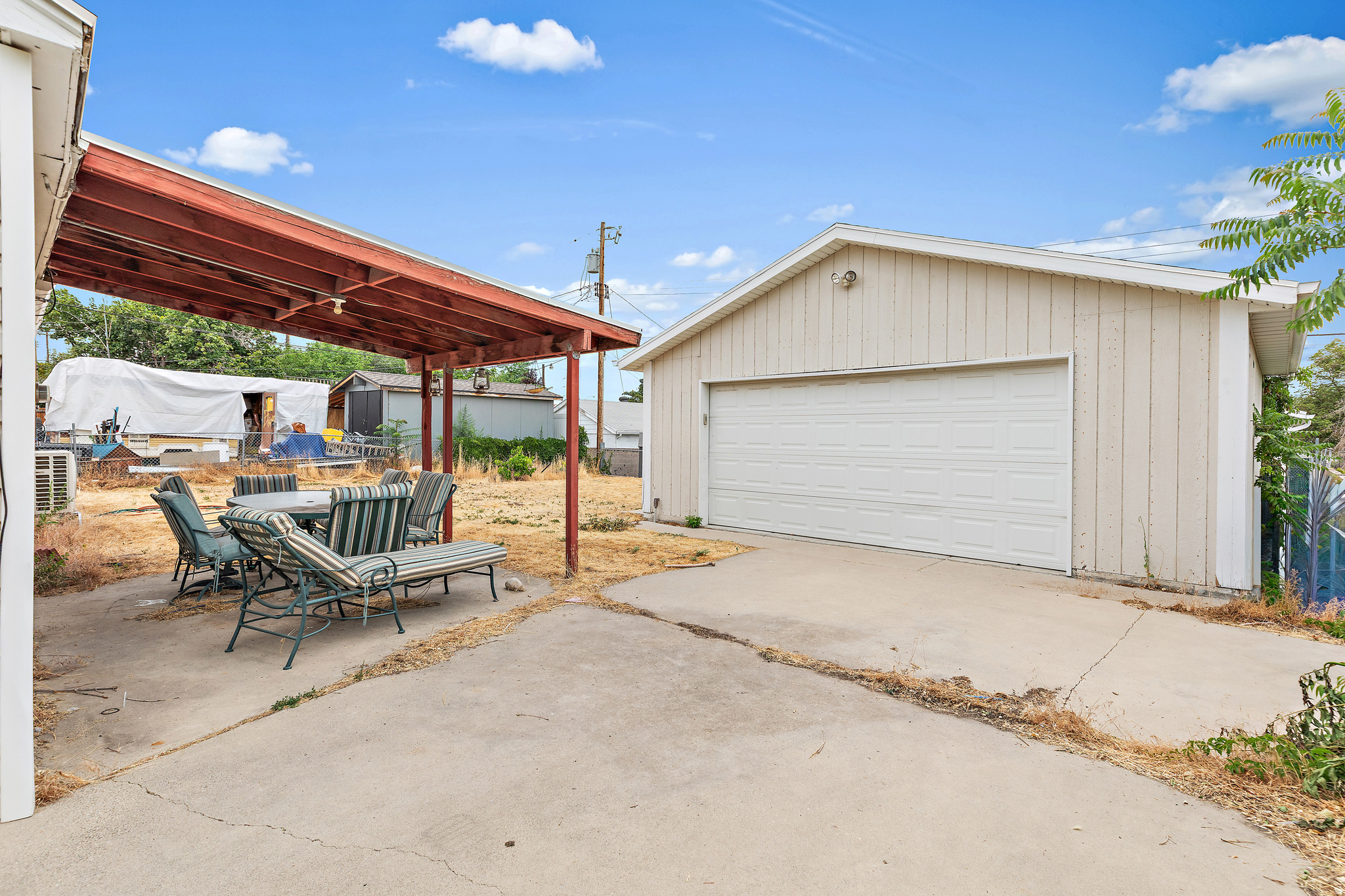 KEARNS TOWNSITE - Residential