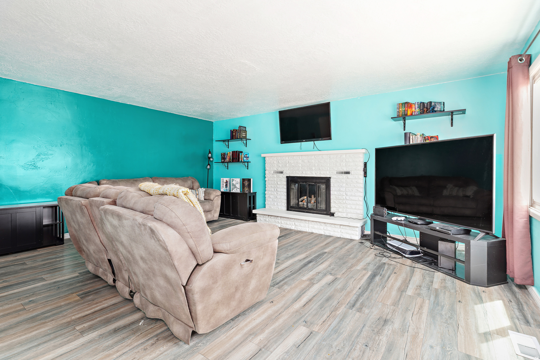 KEARNS TOWNSITE - Residential