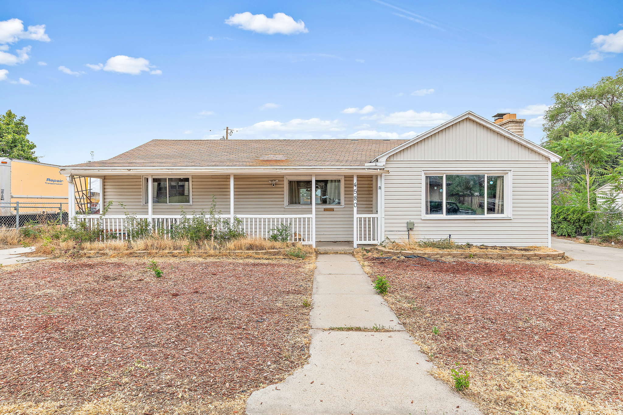 KEARNS TOWNSITE - Residential