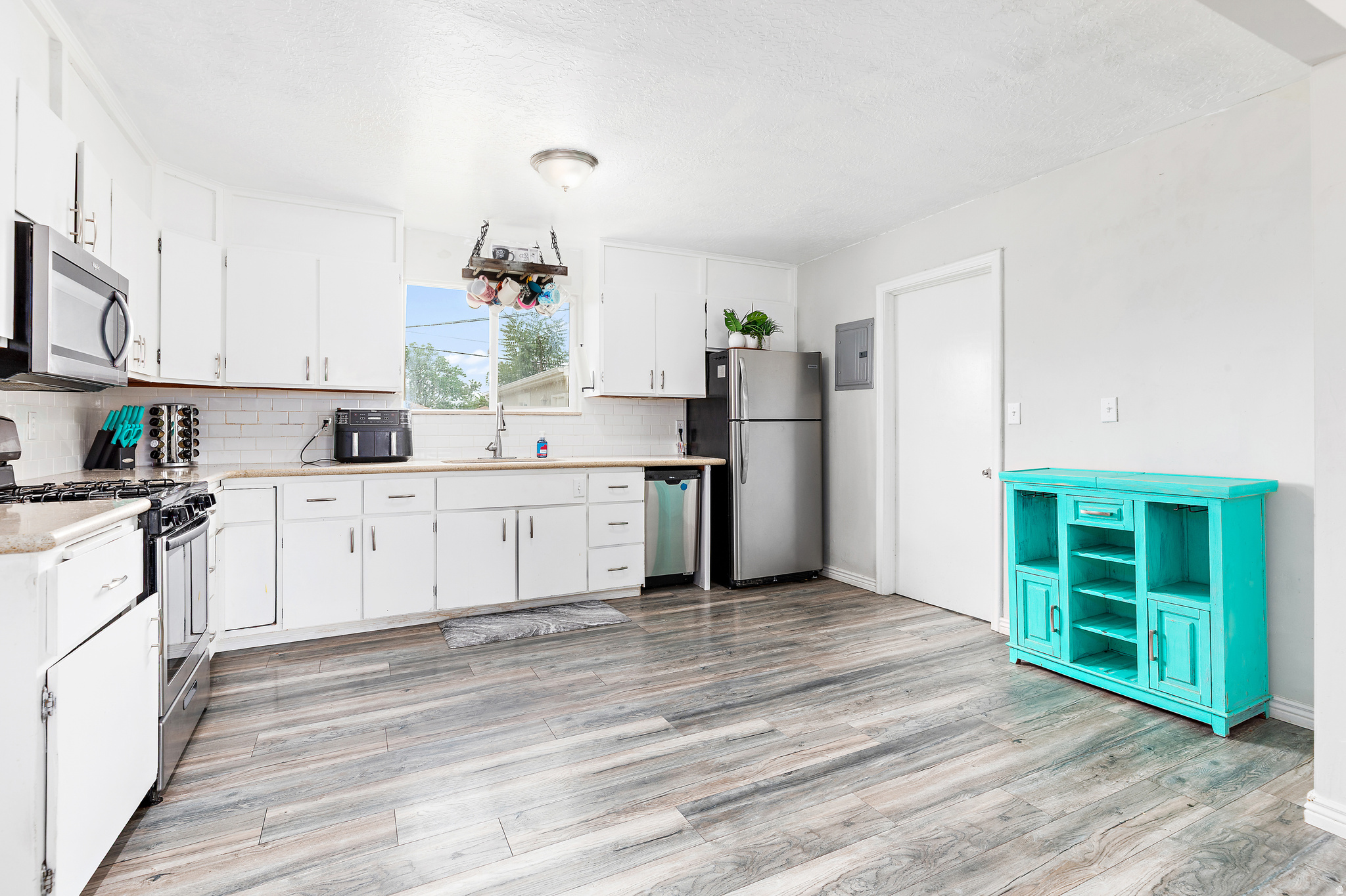 KEARNS TOWNSITE - Residential