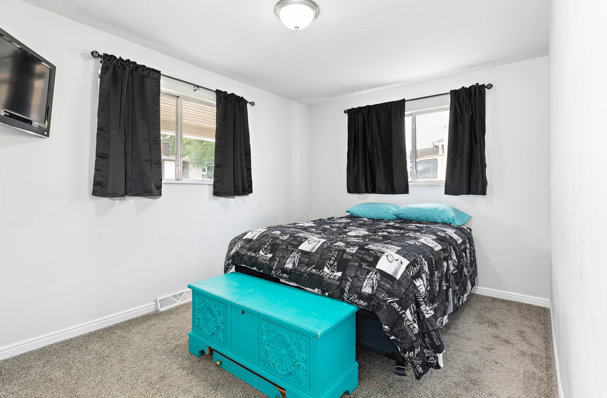KEARNS TOWNSITE - Residential