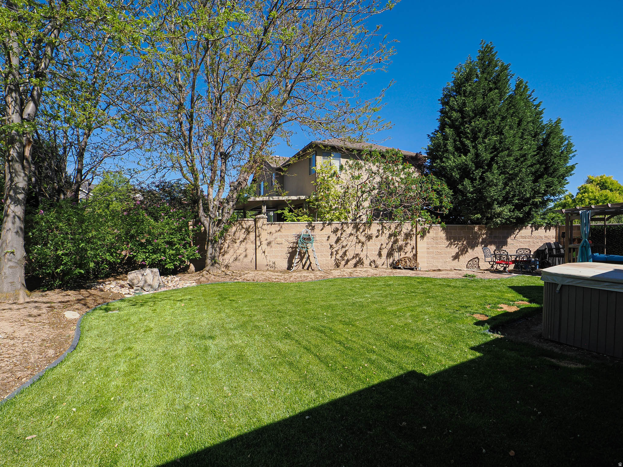 ISLAND PARK - Residential