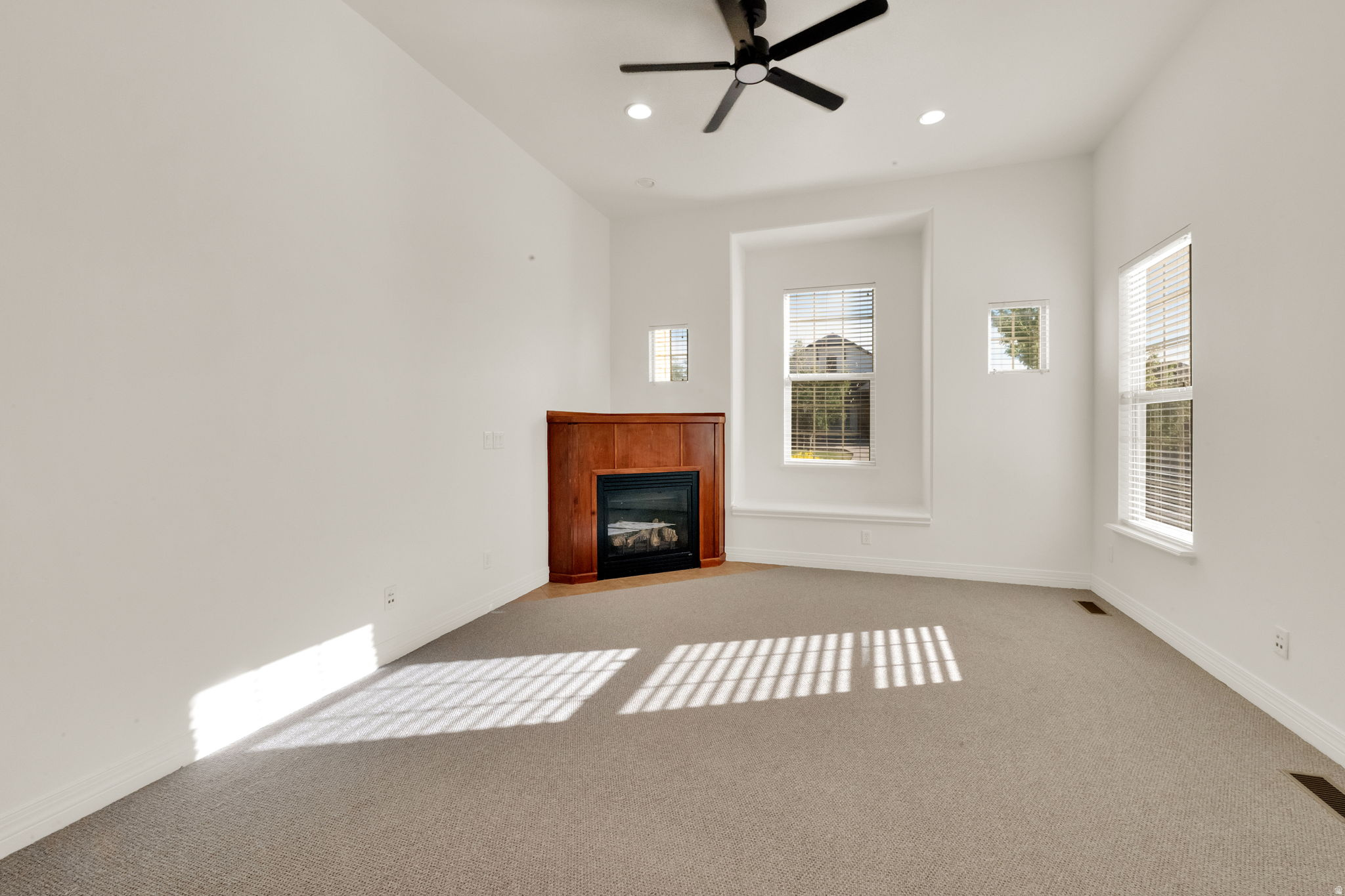RIDGE - Residential