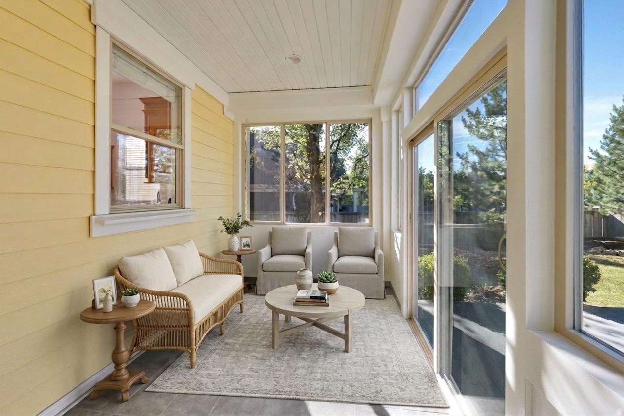 RIDGE - Residential
