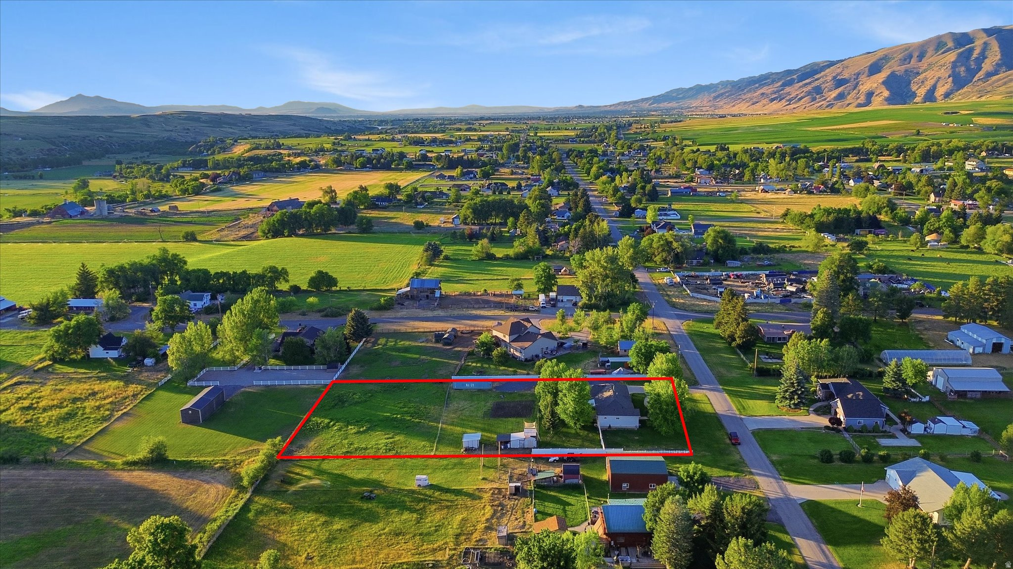 PLAT A PARADISE TOWN - Residential
