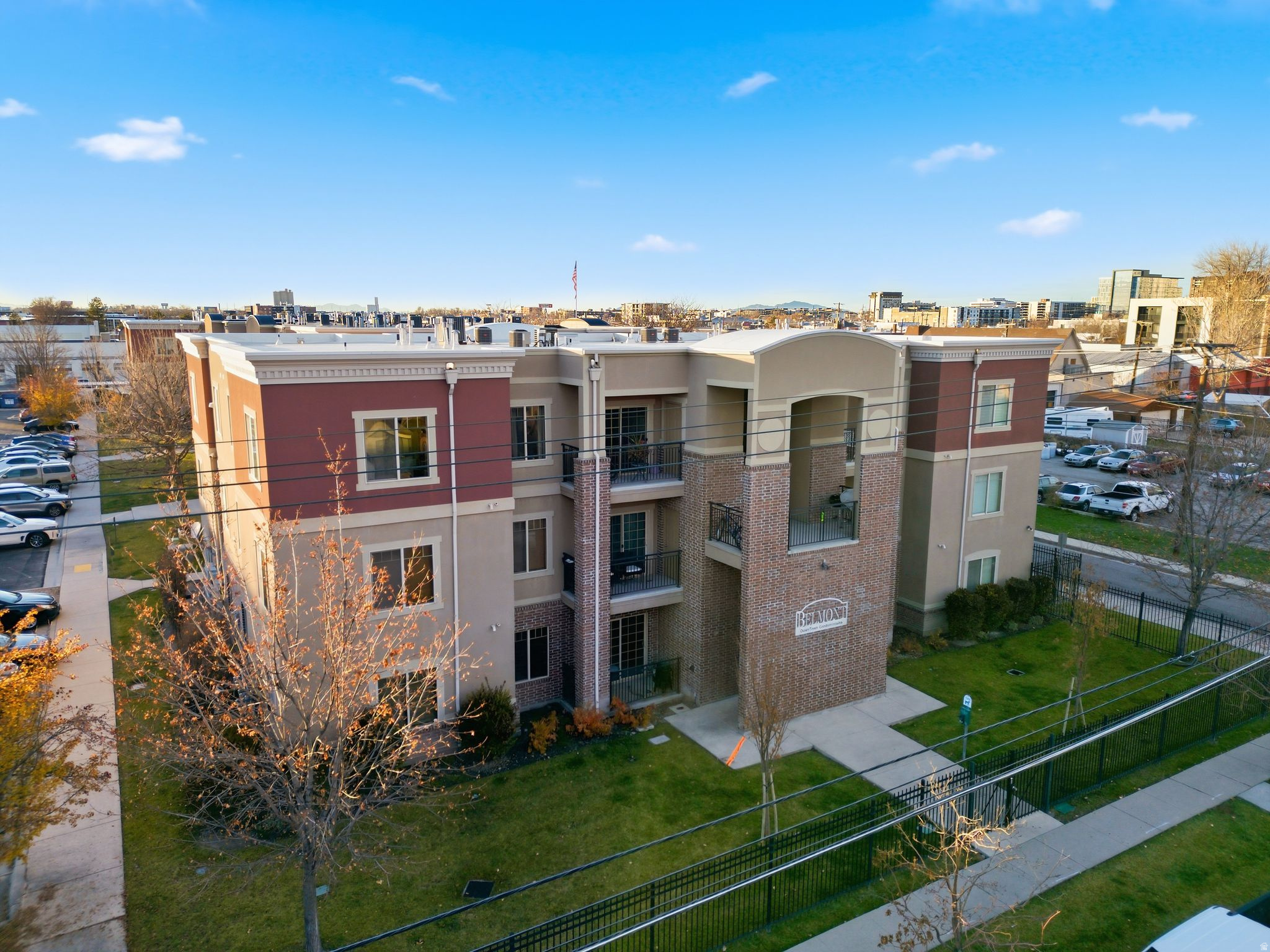 BELMONT - Residential