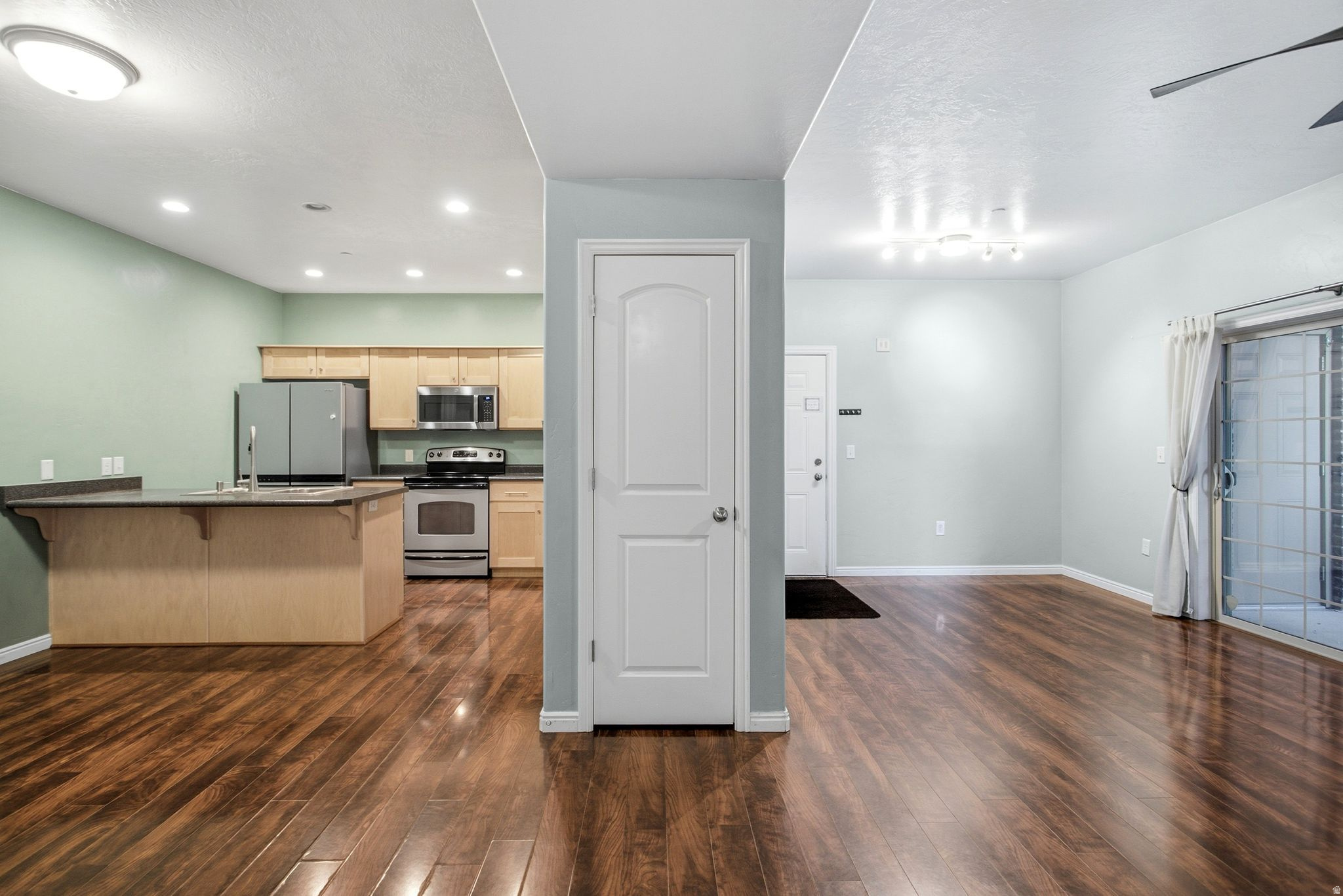BELMONT - Residential
