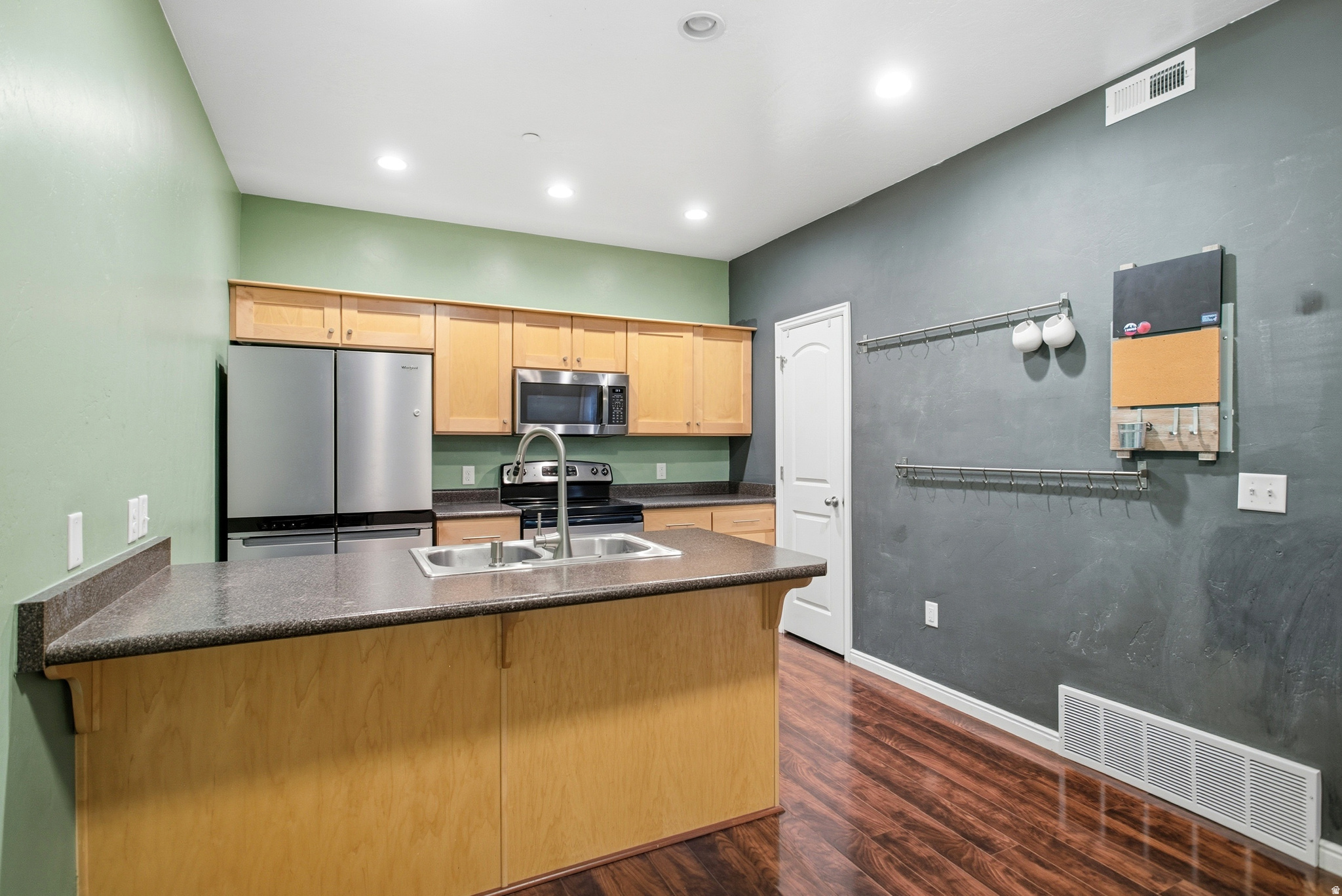 BELMONT - Residential