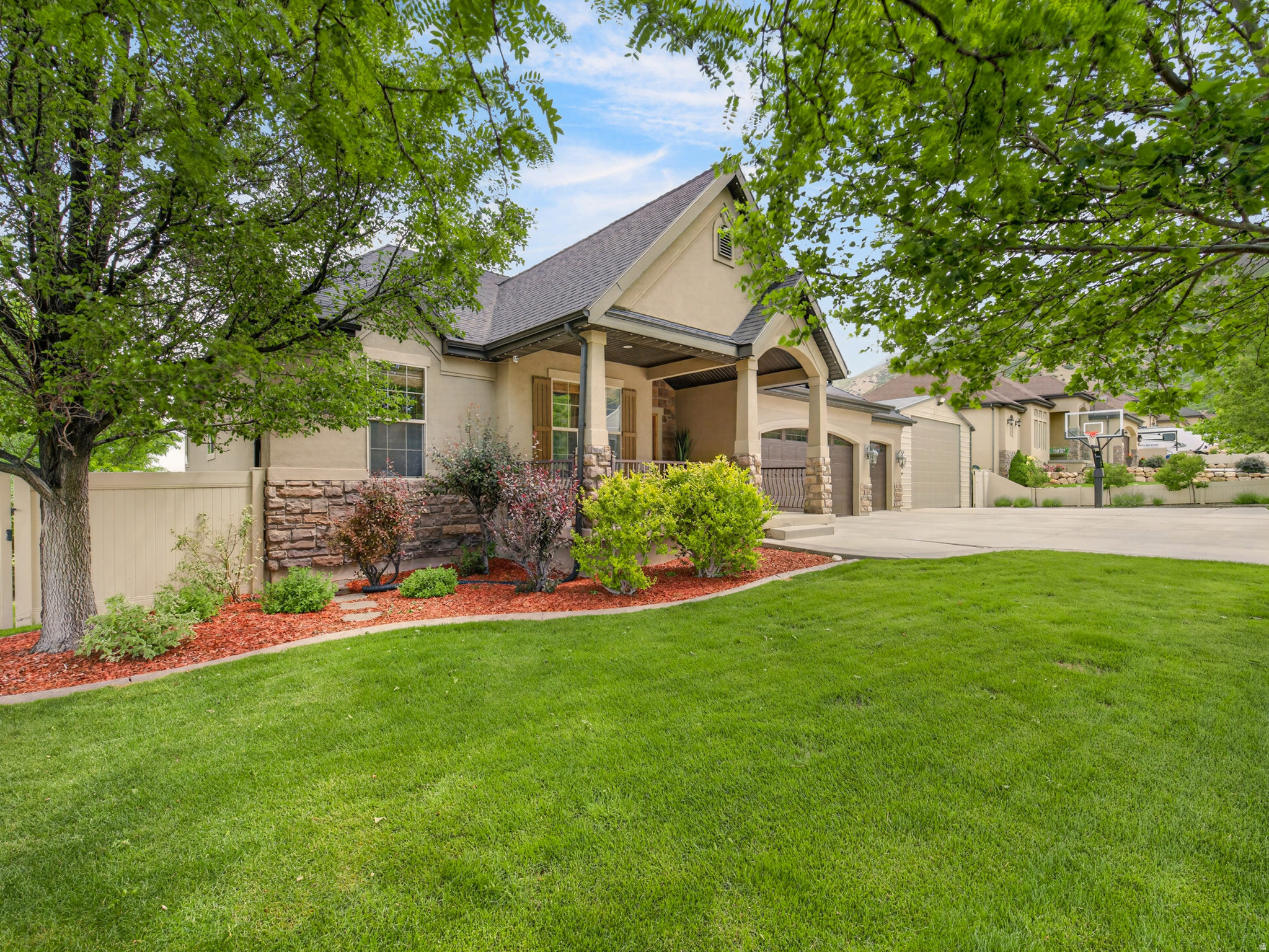 OAK VIEW HILLS - Residential