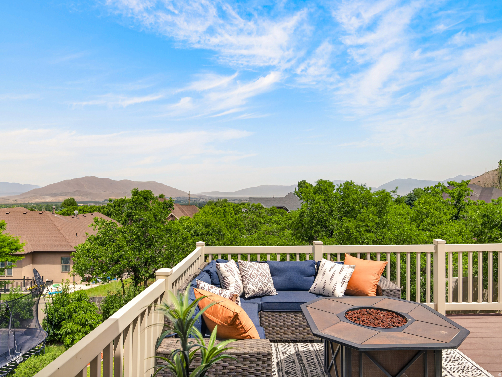 OAK VIEW HILLS - Residential