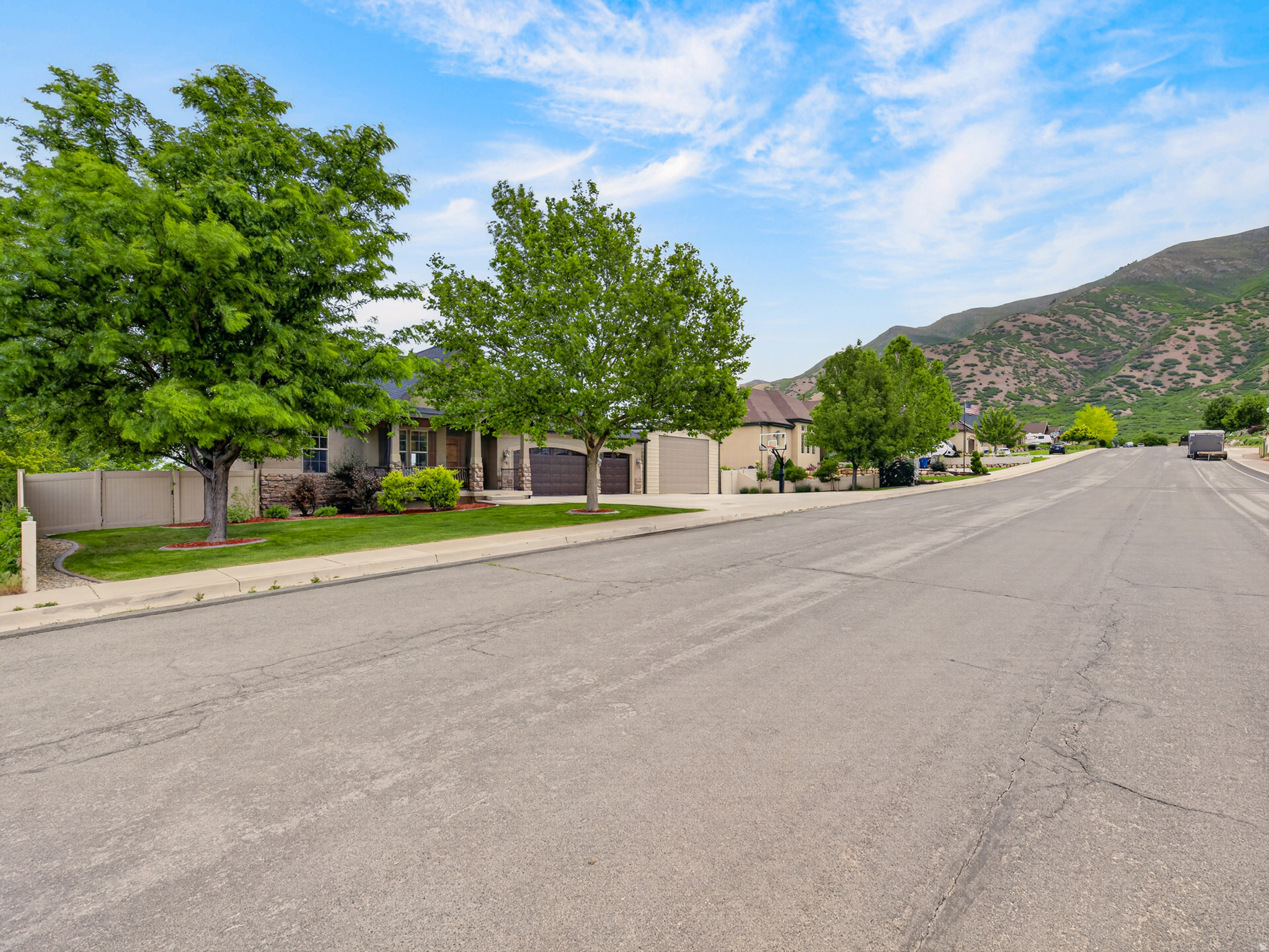 OAK VIEW HILLS - Residential
