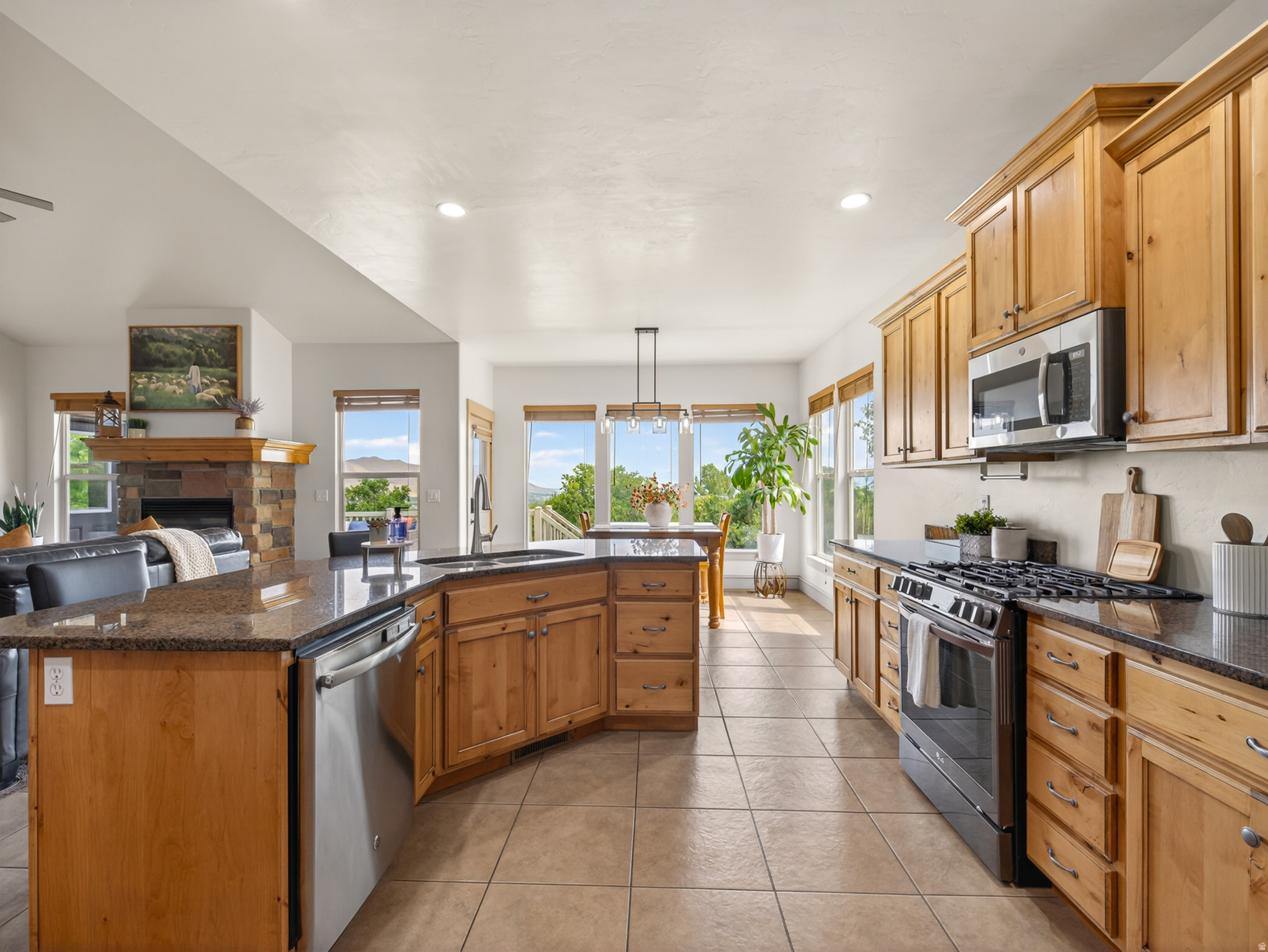 OAK VIEW HILLS - Residential
