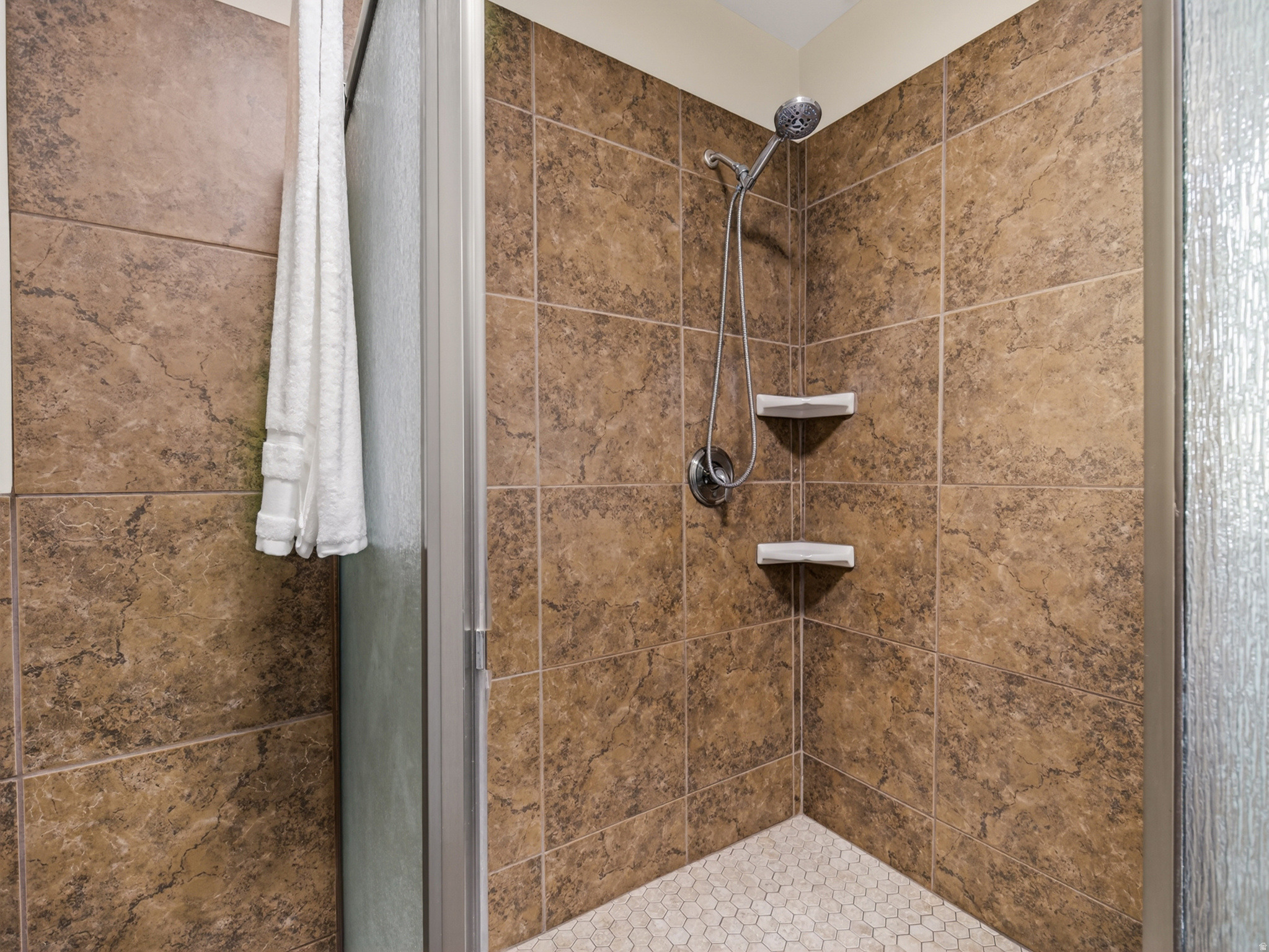 OAK VIEW HILLS - Residential