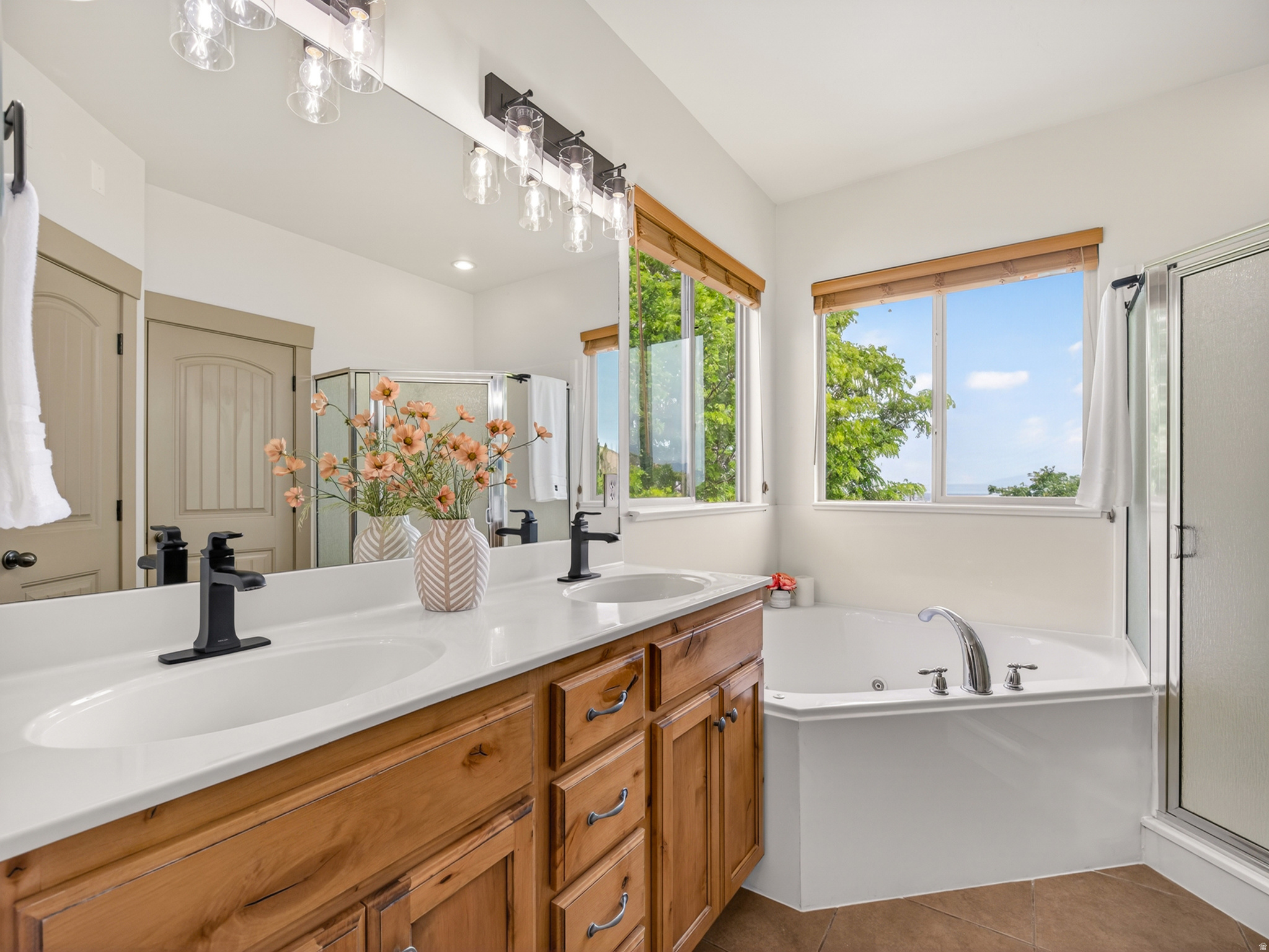 OAK VIEW HILLS - Residential