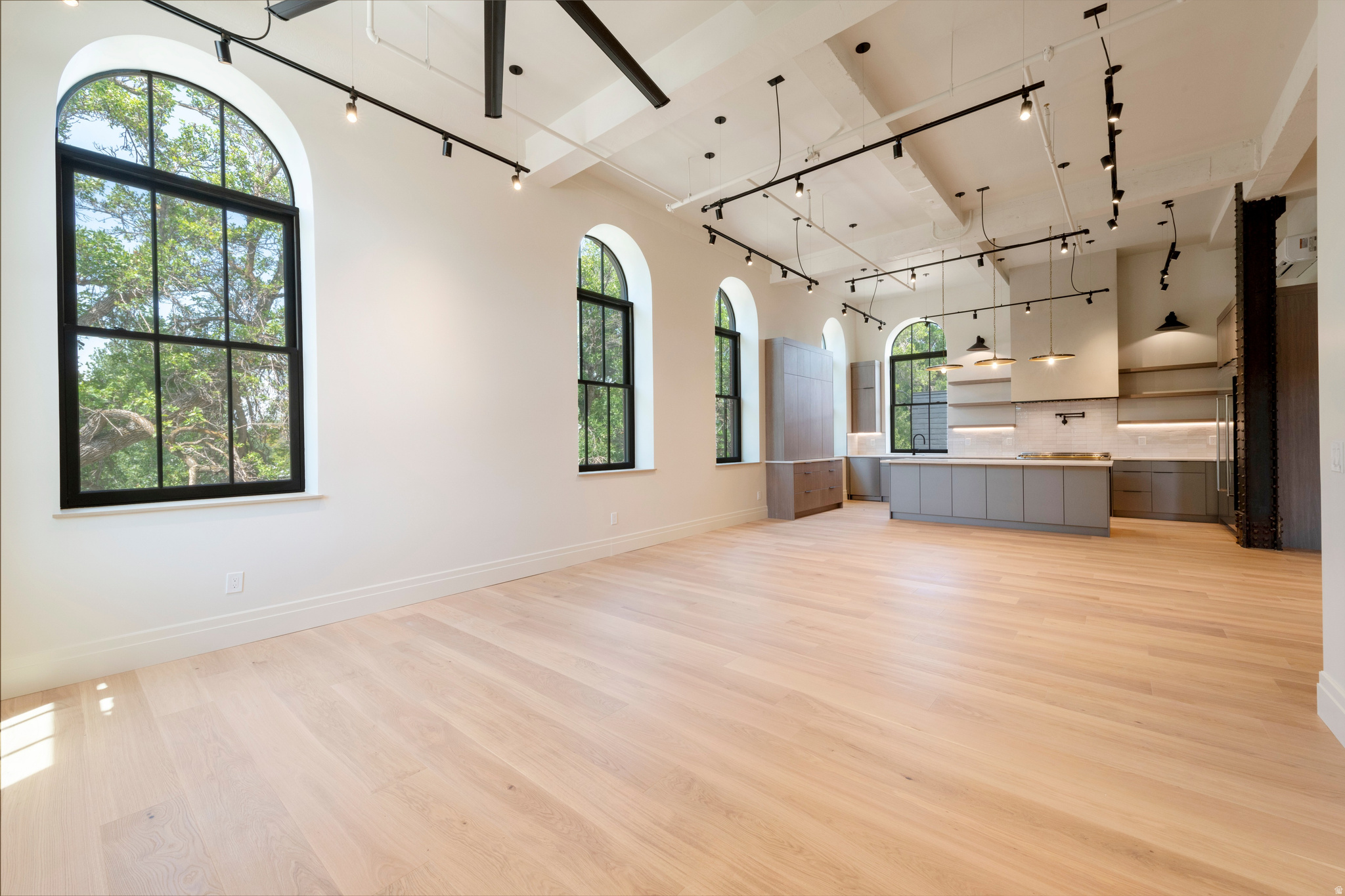TELEGRAPH EXCHANGE - Residential