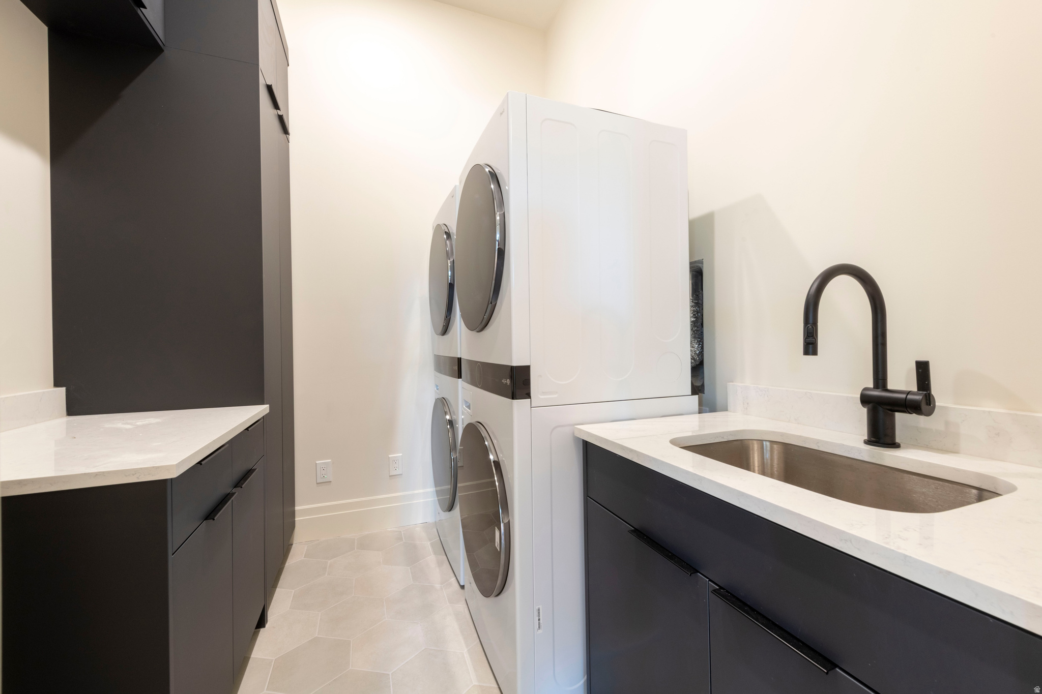 TELEGRAPH EXCHANGE - Residential