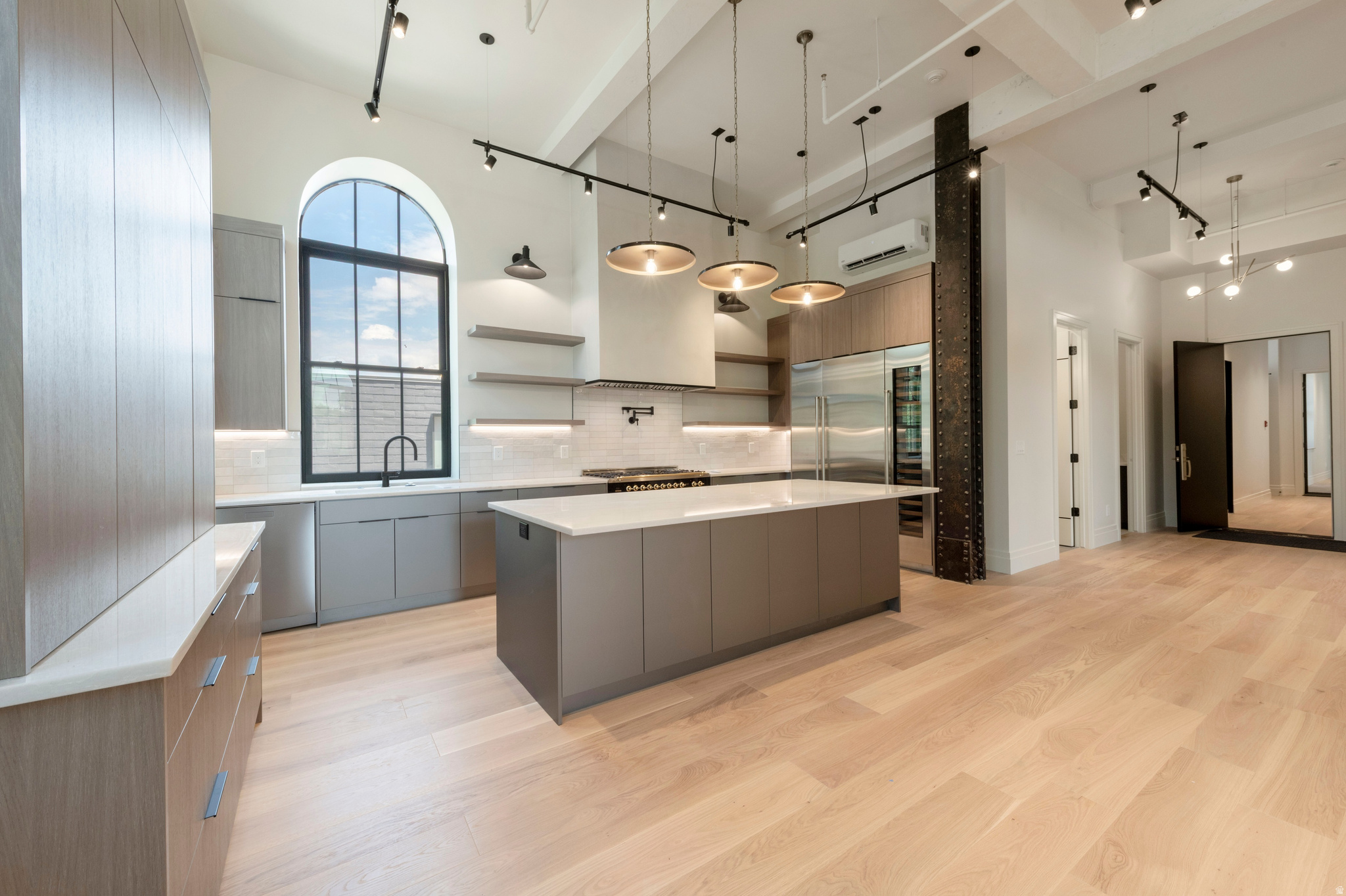 TELEGRAPH EXCHANGE - Residential
