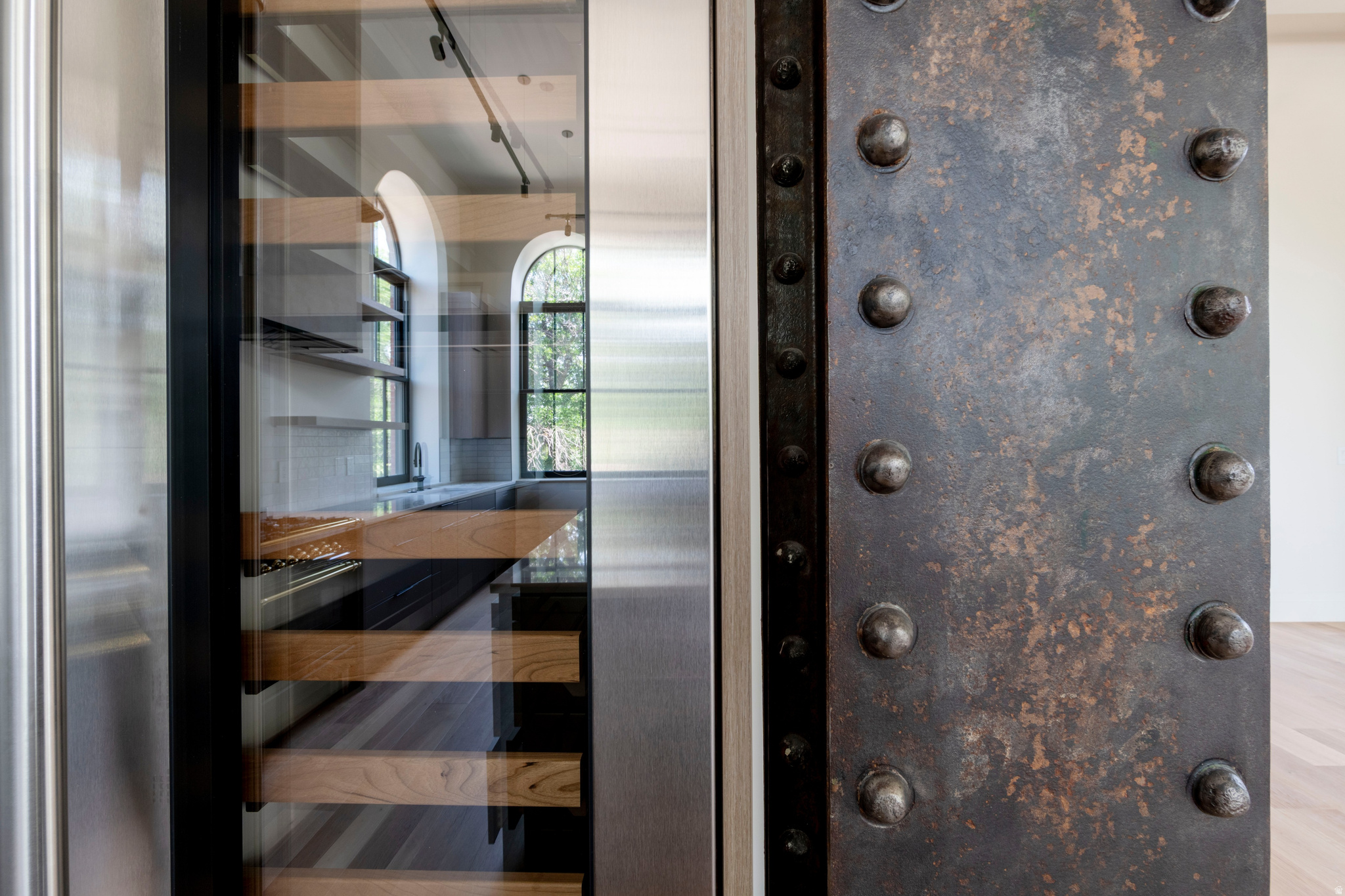 TELEGRAPH EXCHANGE - Residential