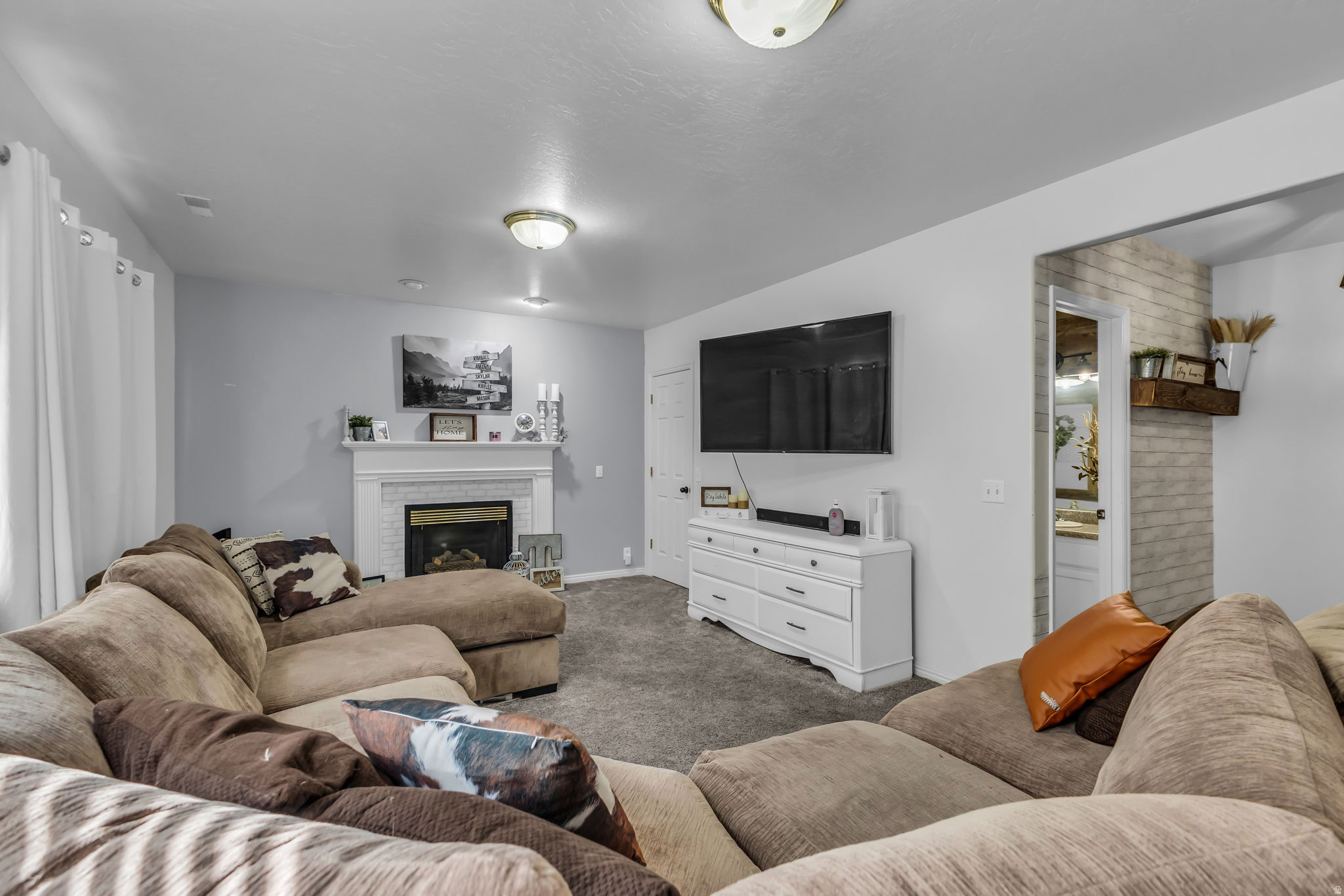 SETTLEMENT POINTE - Residential