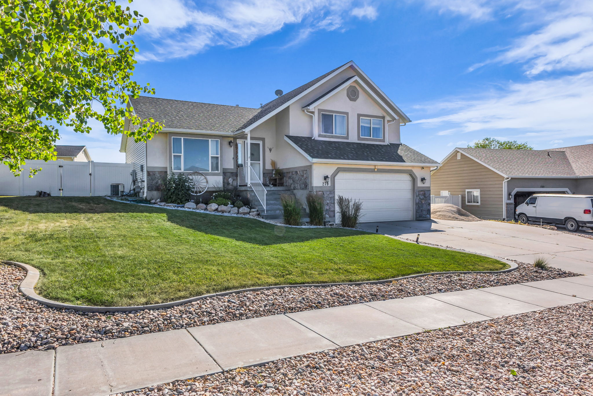 SETTLEMENT POINTE - Residential