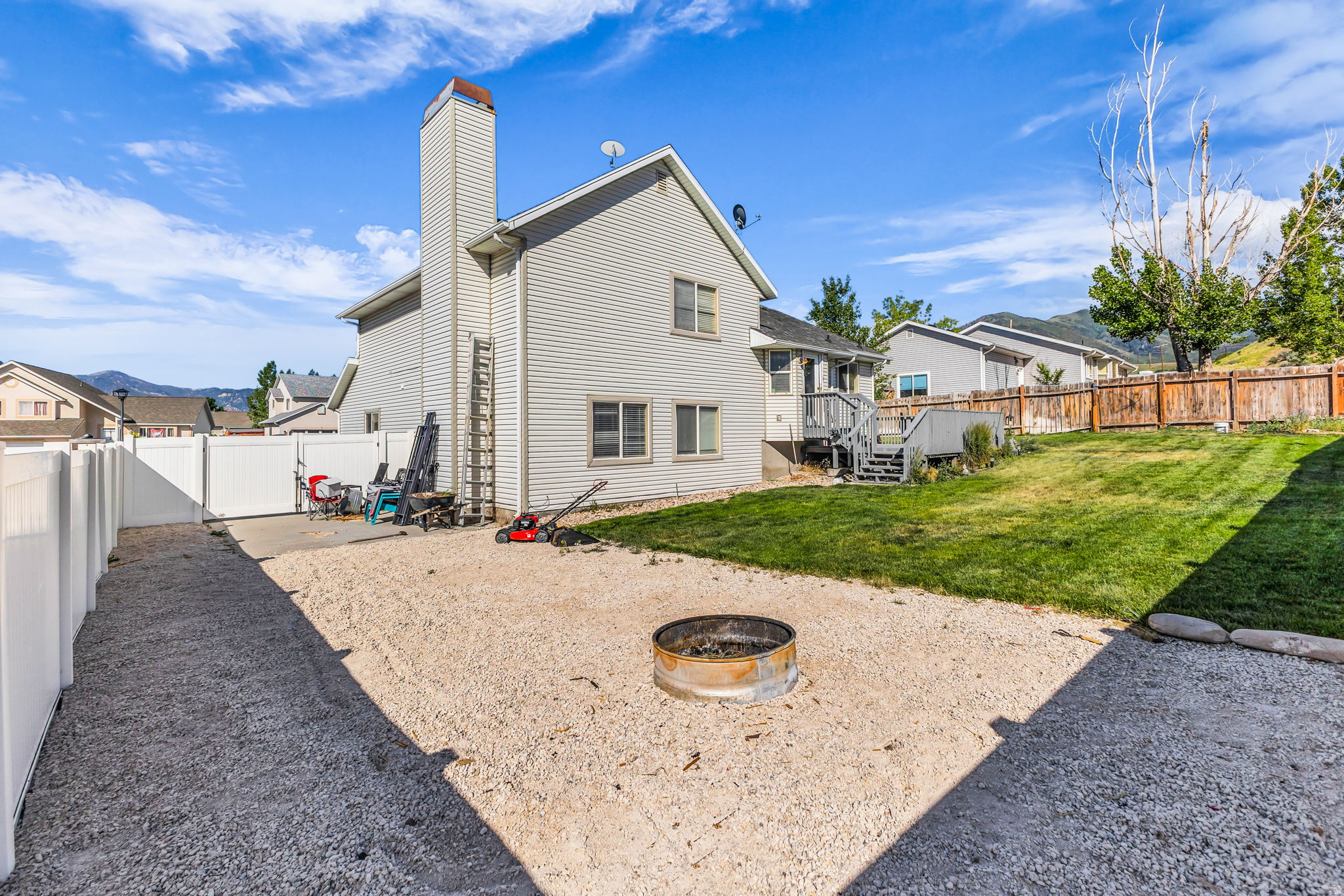 SETTLEMENT POINTE - Residential