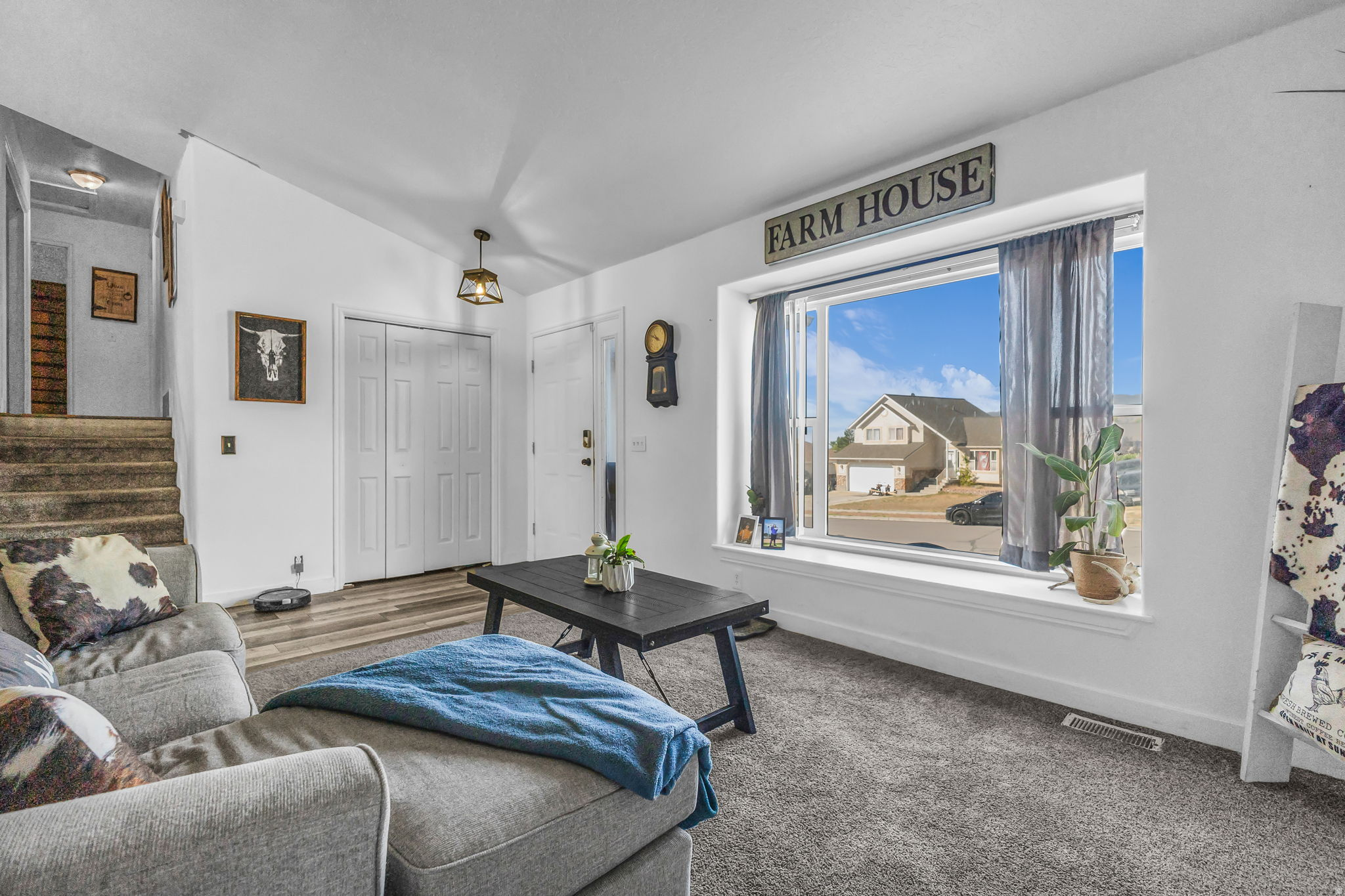 SETTLEMENT POINTE - Residential