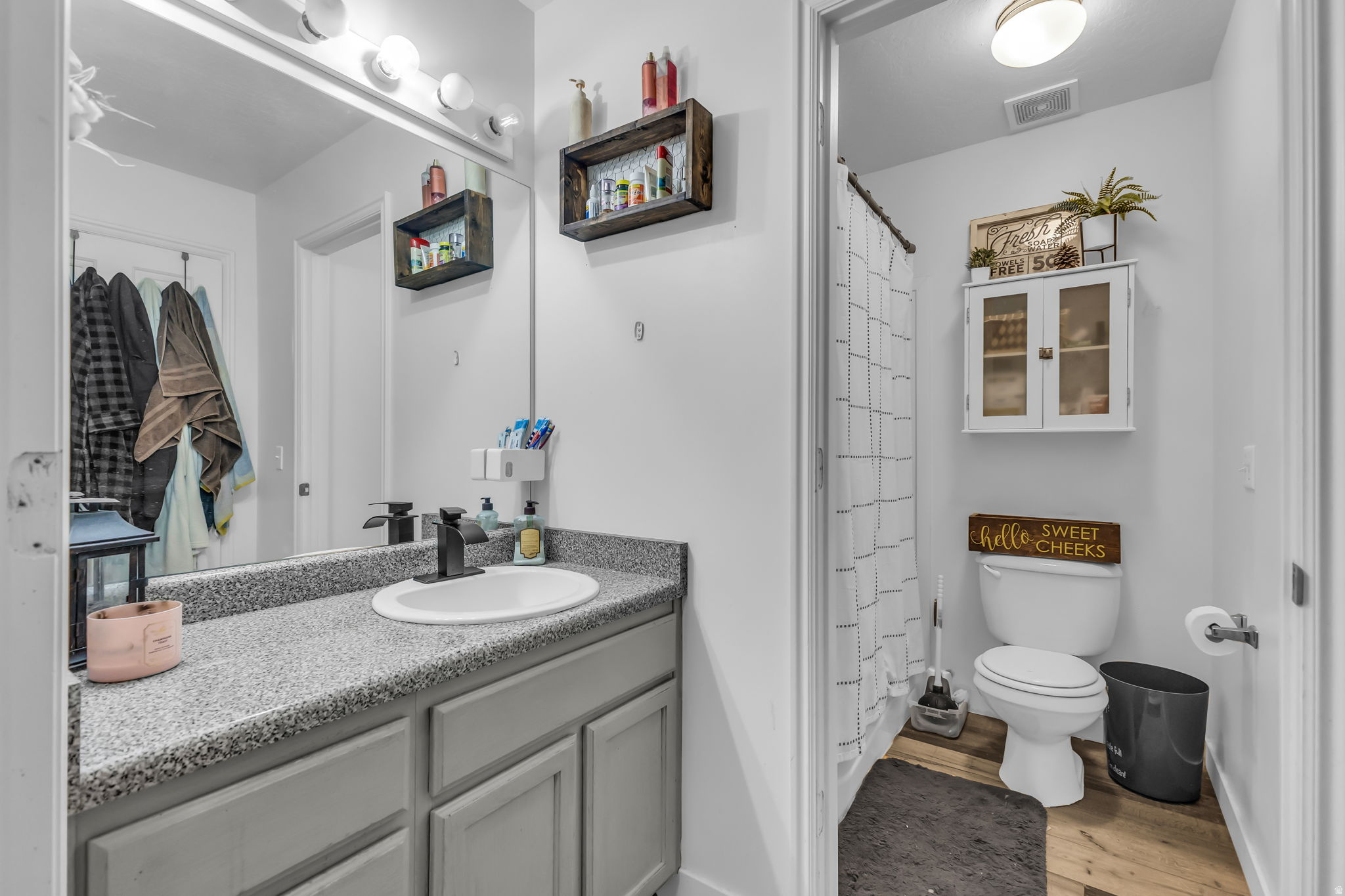 SETTLEMENT POINTE - Residential