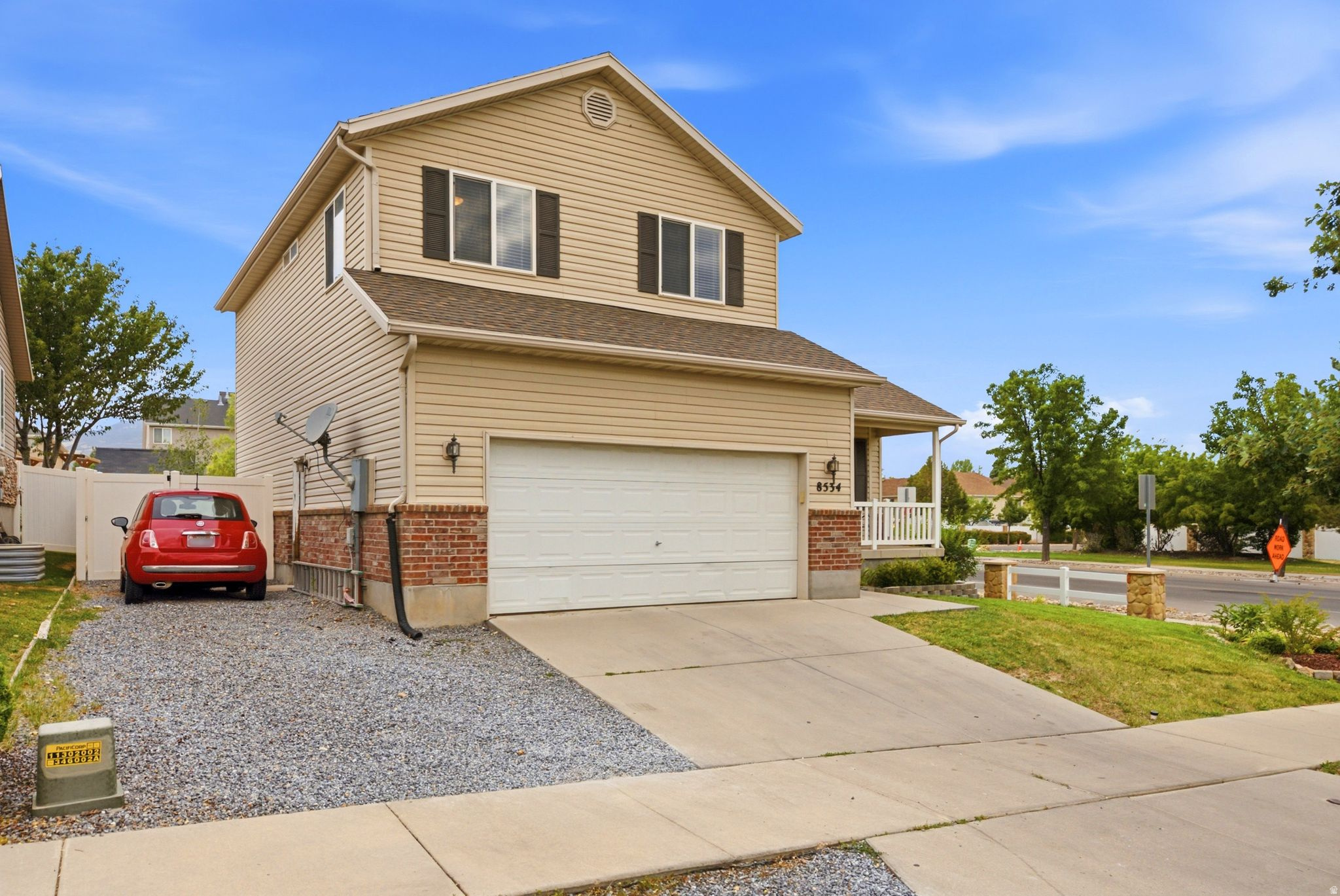 OAKS AT JORDAN HILLS - Residential