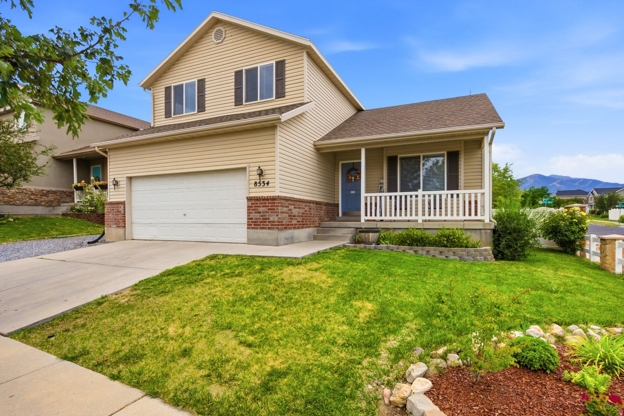 Move-in ready in West Jordan's desirable Oakcrest neighborhood! This spacious 2-story home offers 2,500 sq ft of living space with 4 bedrooms and 3.5 bathrooms - plenty of room to grow. Fresh paint and brand-new carpet throughout give this home a crisp, move-in-ready feel from the moment you walk in. Located just minutes from Oakcrest Elementary and Sunset Ridge Middle School, this home is ideally set up for families. Enjoy nearby Oaks Park and Sierra Newbold Memorial Playground for weekend outdoor time, plus easy access to the Mountain View Corridor Trail and Oquirrh Mountain foothills for hiking and biking. Smith's Marketplace, Jordan Landing, and Gardner Village are all a short drive away for shopping, dining, and entertainment. With 2-car garage, .14 lot, and a finished basement, this home offers both space and flexibility for however you live. Don't miss this one - schedule your showing today!