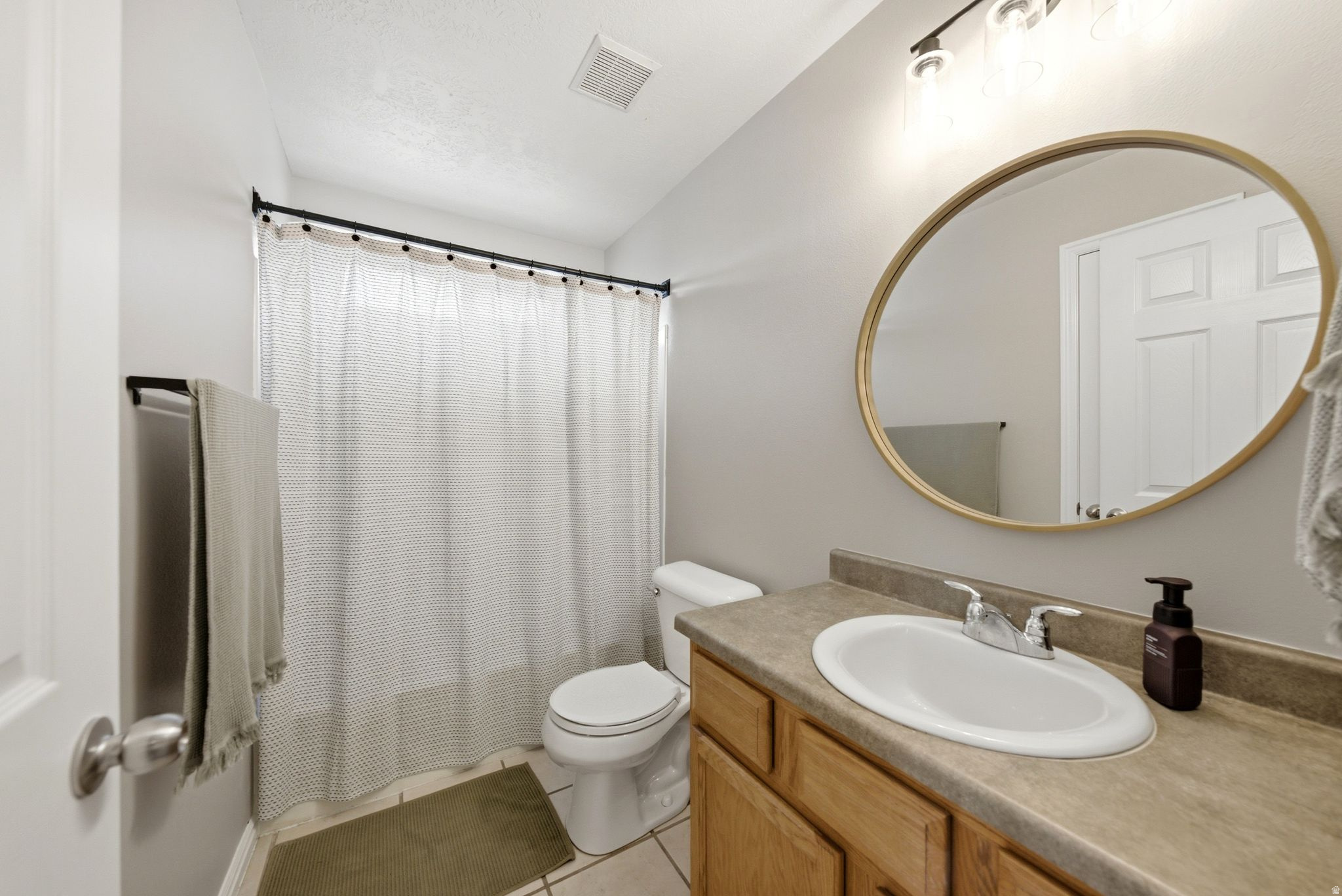 OAKS AT JORDAN HILLS - Residential