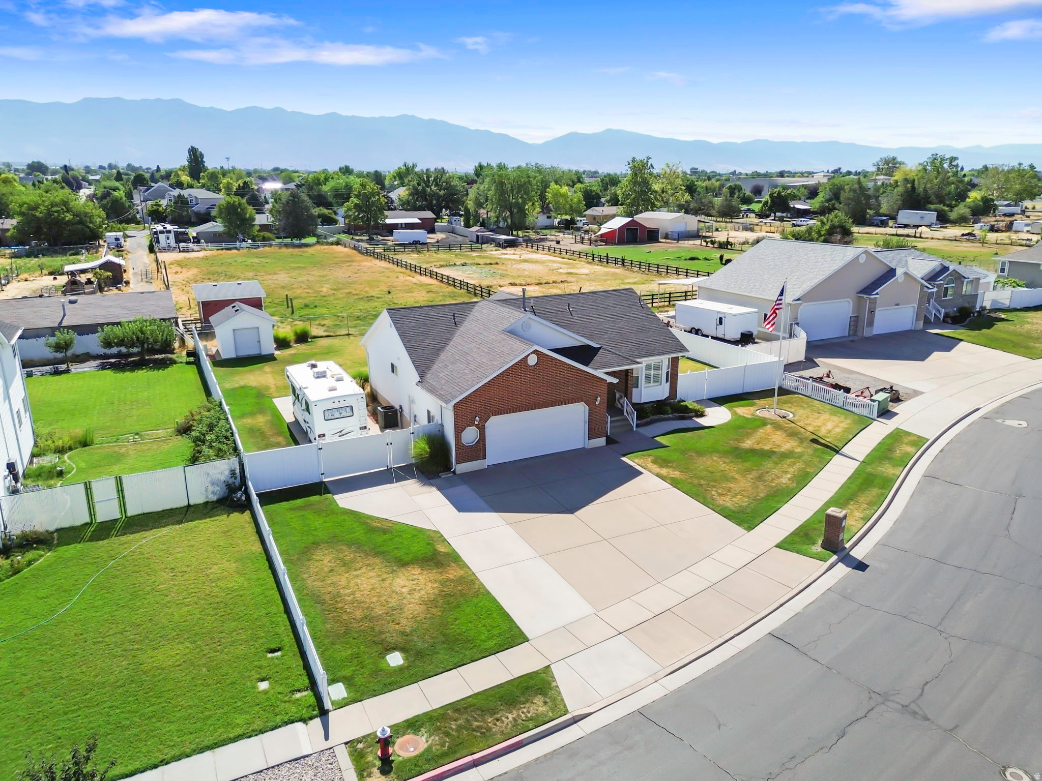HUCKLEBERRY - Residential